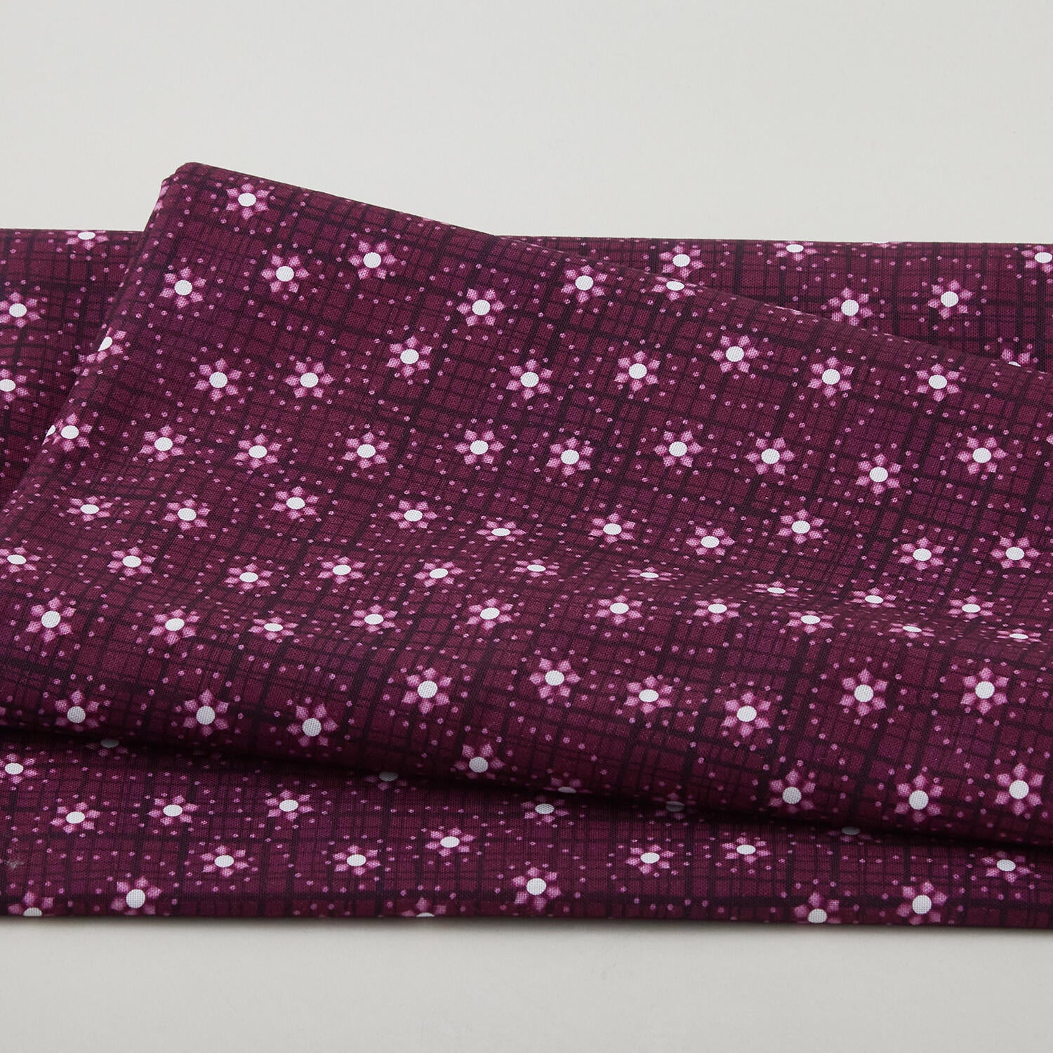 Amour Favorites - Tiny Flowers Deep Plum 2 Yard Cuts