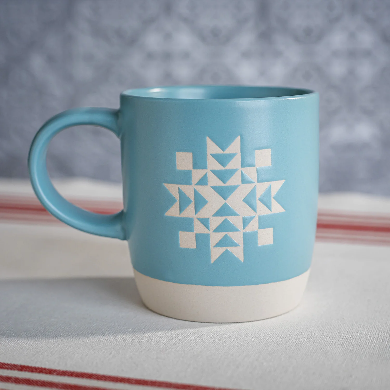 Missouri Star Quilter's are Piecemakers Aqua Mug - Image 5