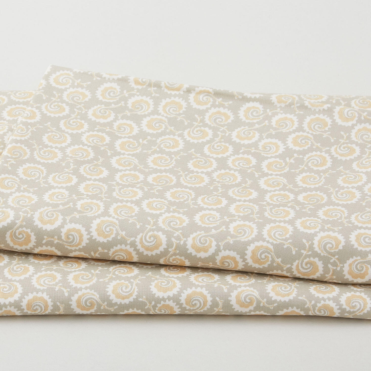 Arboretum - Fern Frond Fawn 2 Yard Cut