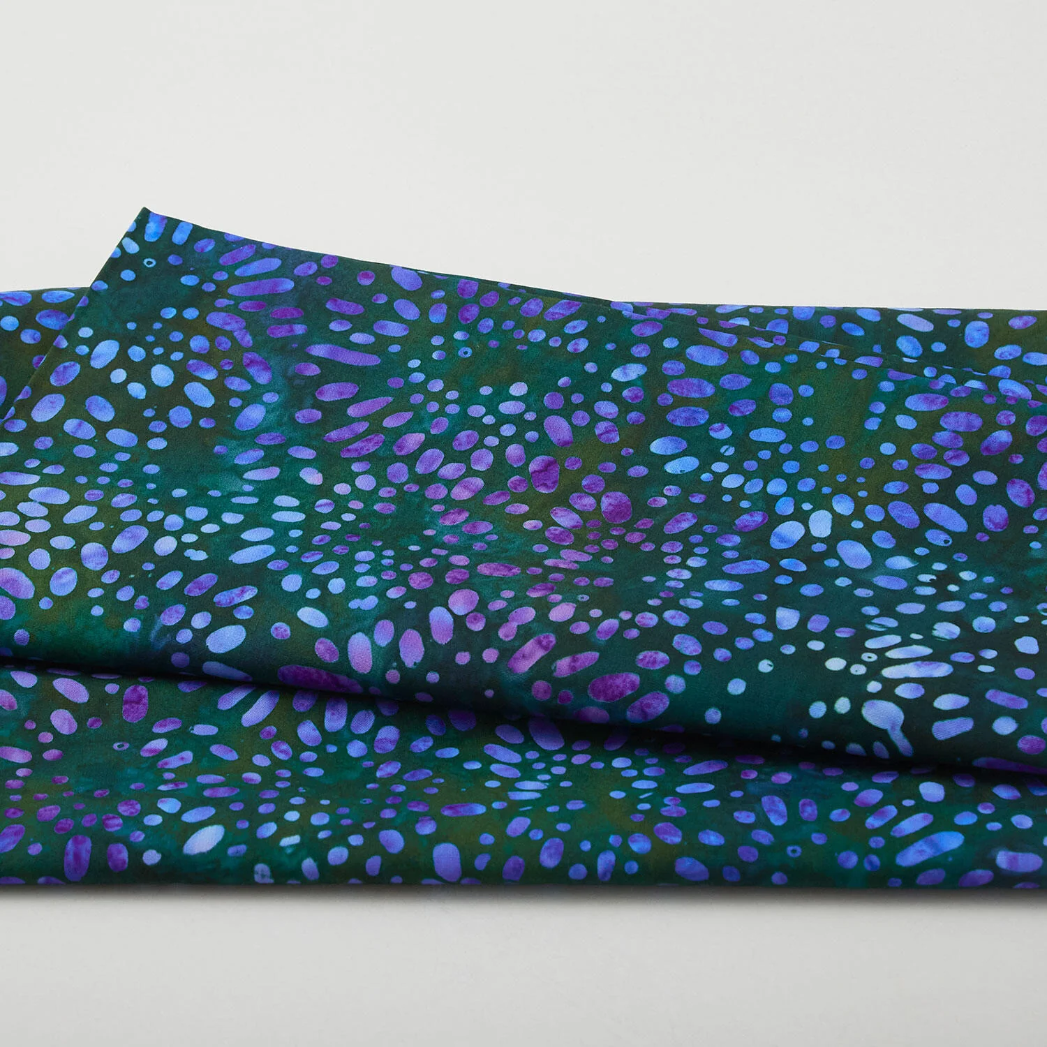 Artisan Batiks - Garden Style Favorites Emerald Dots 2 Yard Cut