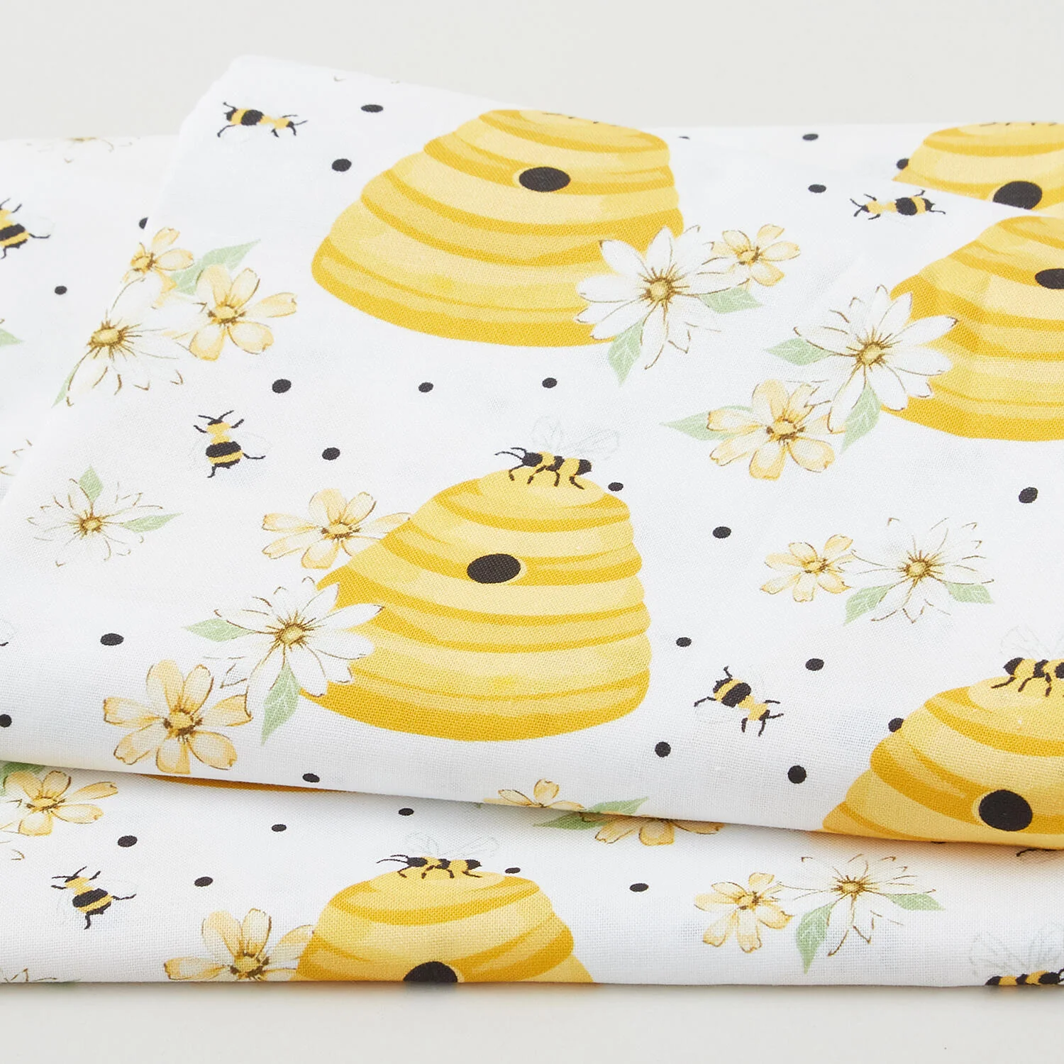 Beez & Honey Favorites - Hives White 2 Yard Cut