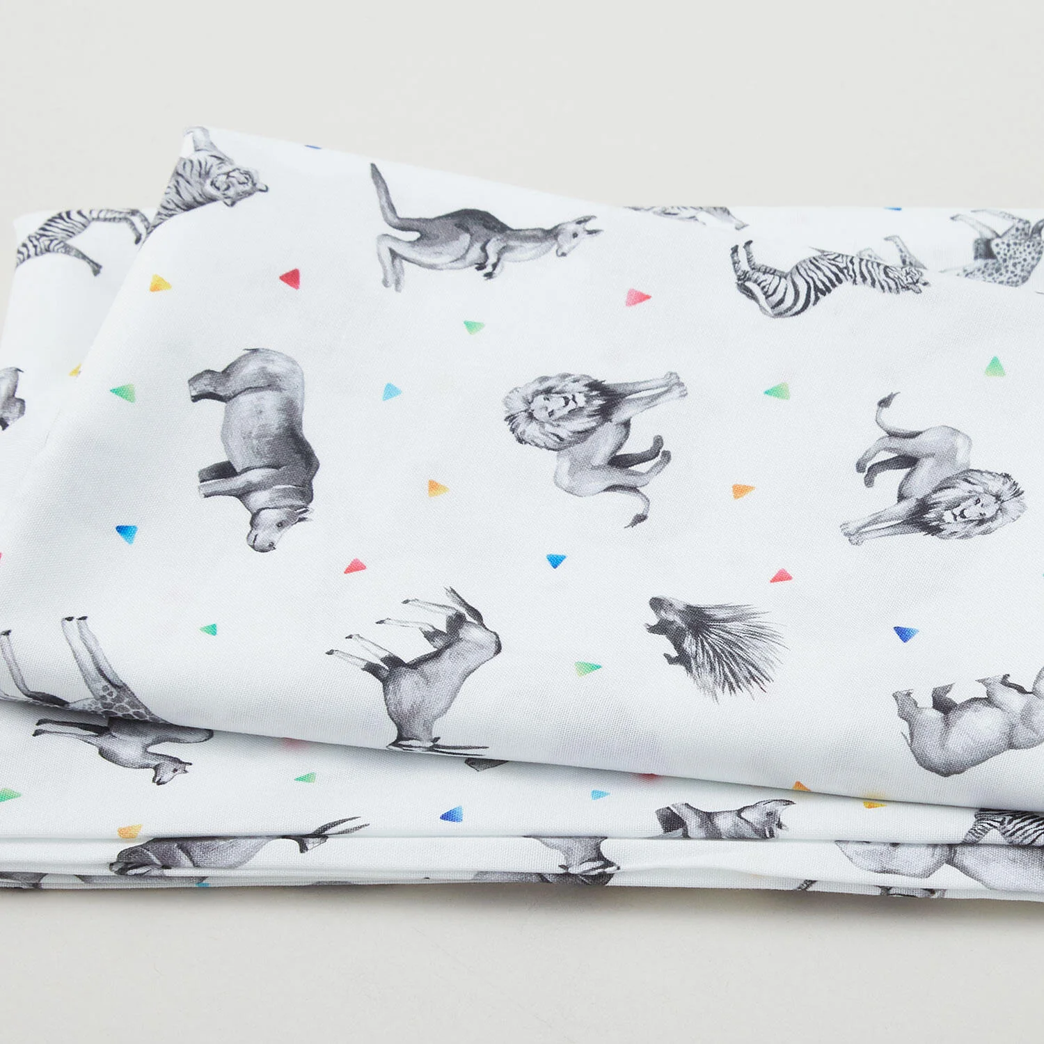 Black & White & Bright Allover - Wonders Of Safari White 2 Yard Cut
