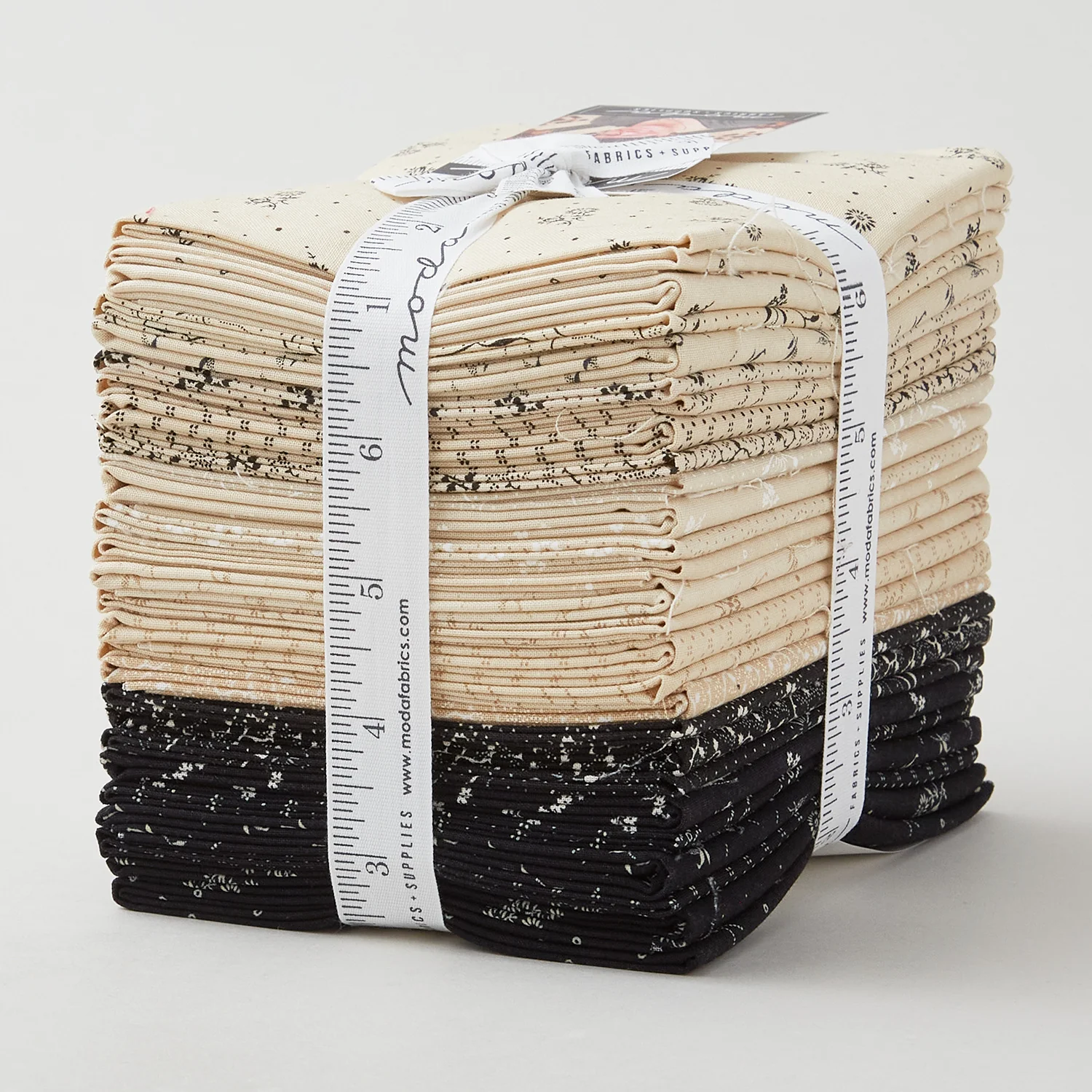 Blackbird's Nest Fat Quarter Bundle - Image 2