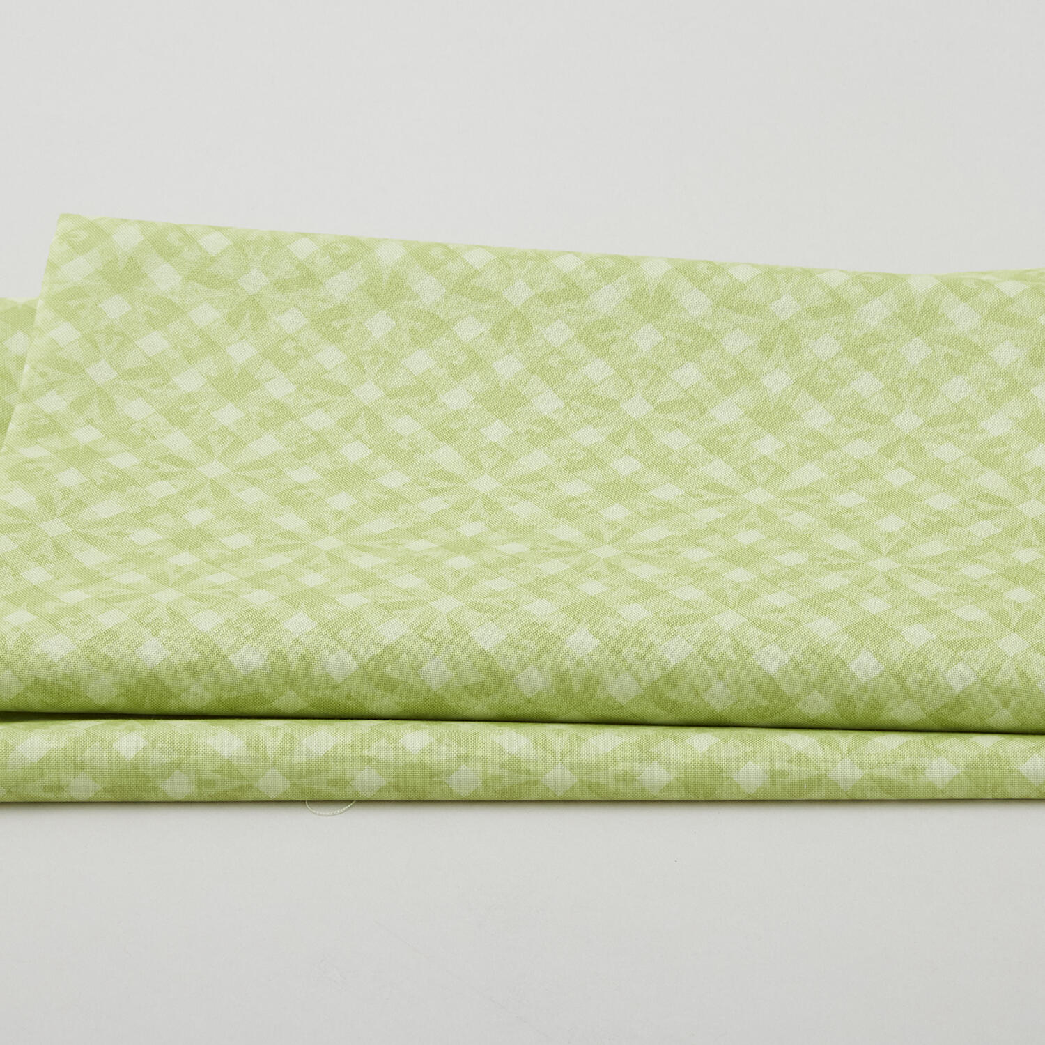 Bloom On Favorites - Geo Green 2 Yard Cut