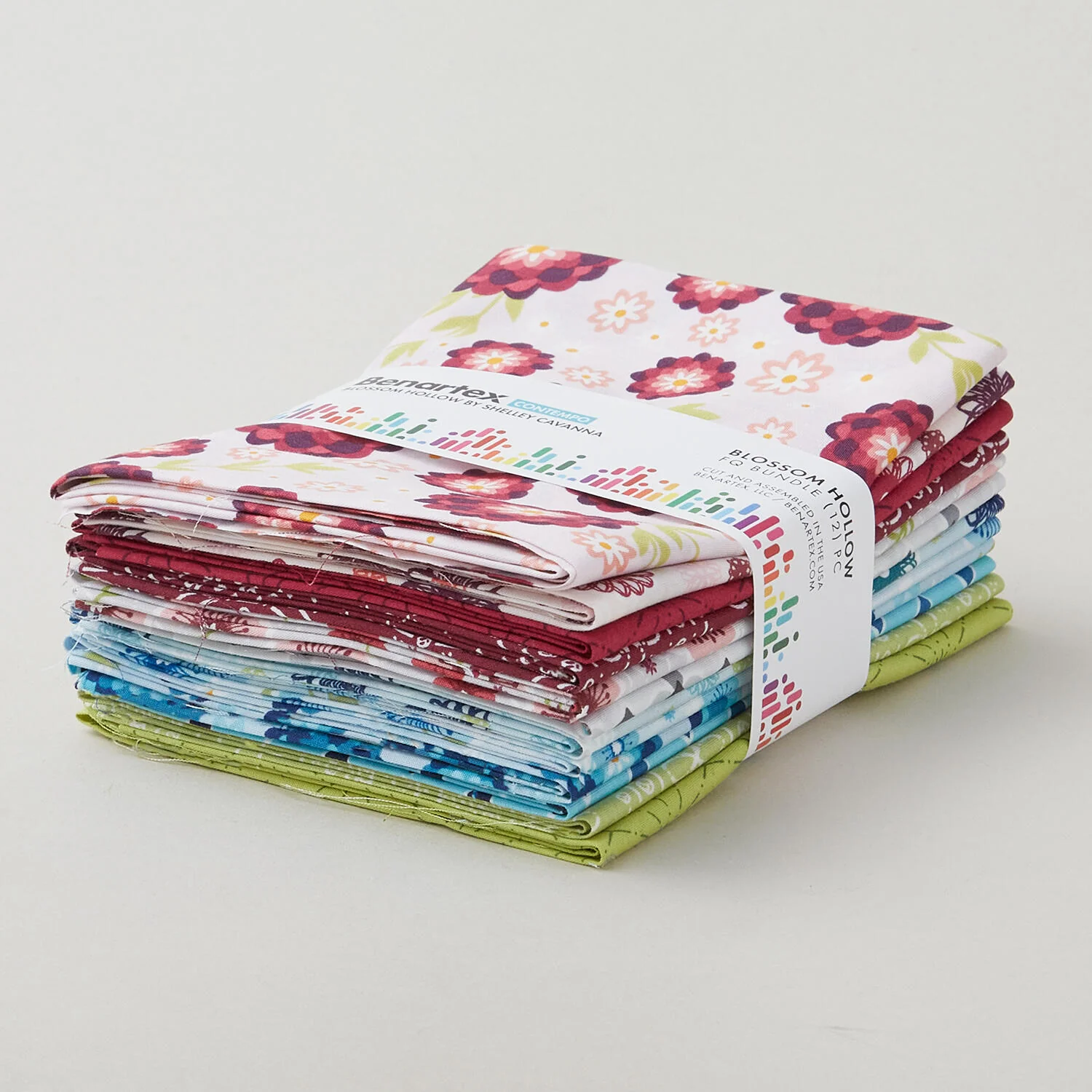 Blossom Hollow Favorites Fat Quarter Bundle - 12 piece - Image 2