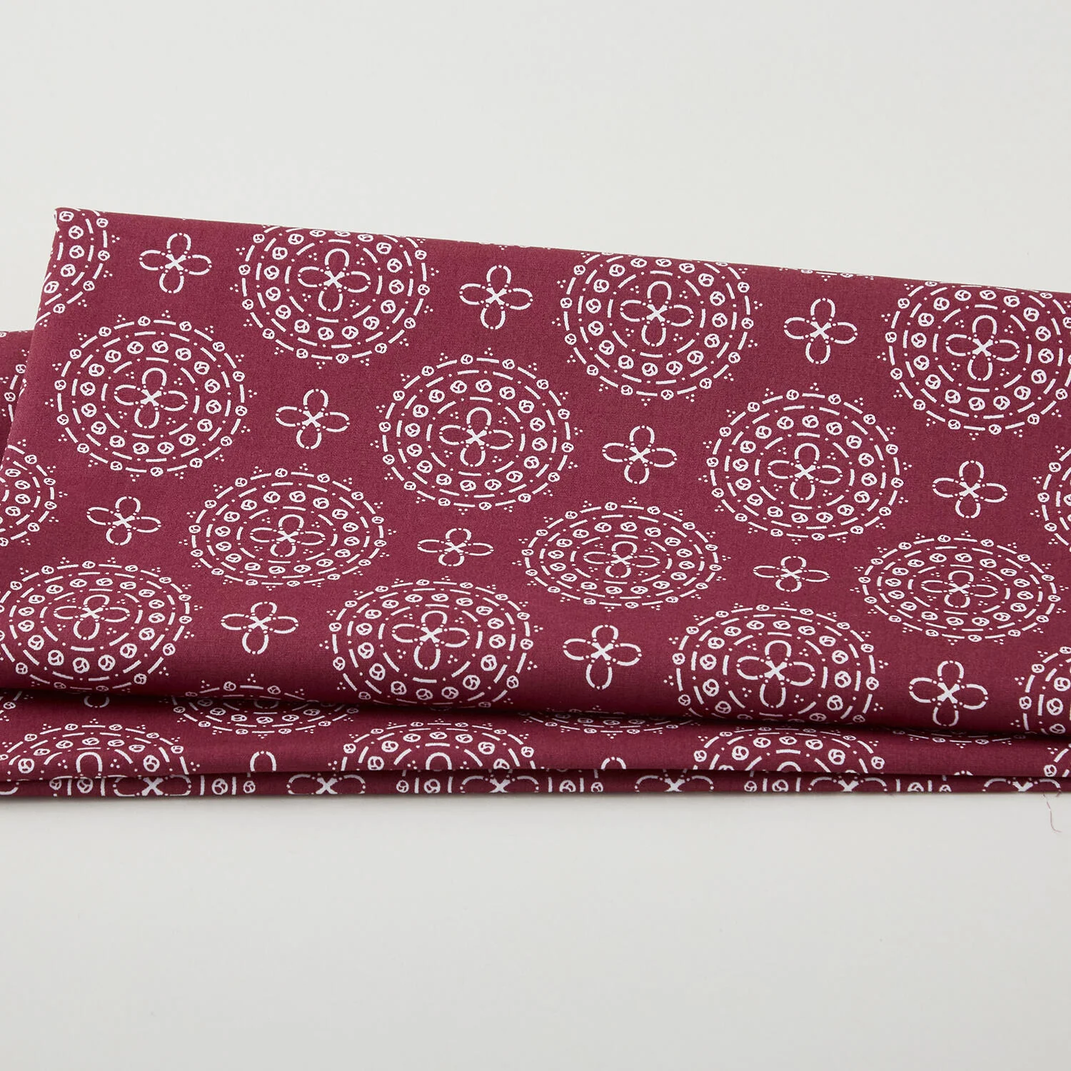 Blossom Hollow - Macrame Mulberry 2 Yard Cut