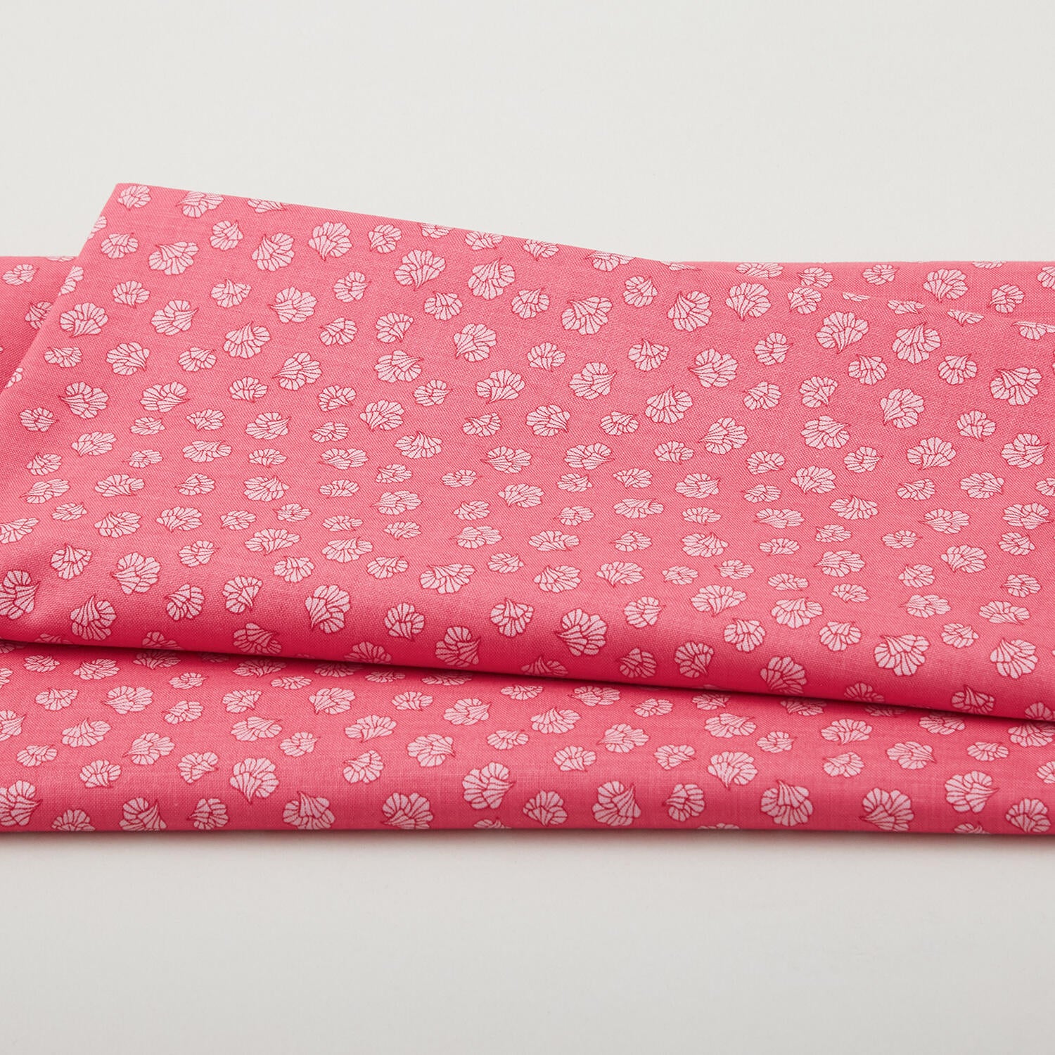 Botanical Radiants - Scalloped Flowers Bubble Gum 2 Yard Cut