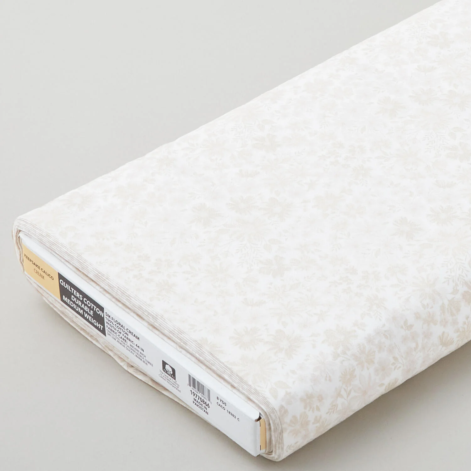 Calico Collection - Creamy Classic Floral 8 Yard Bolt