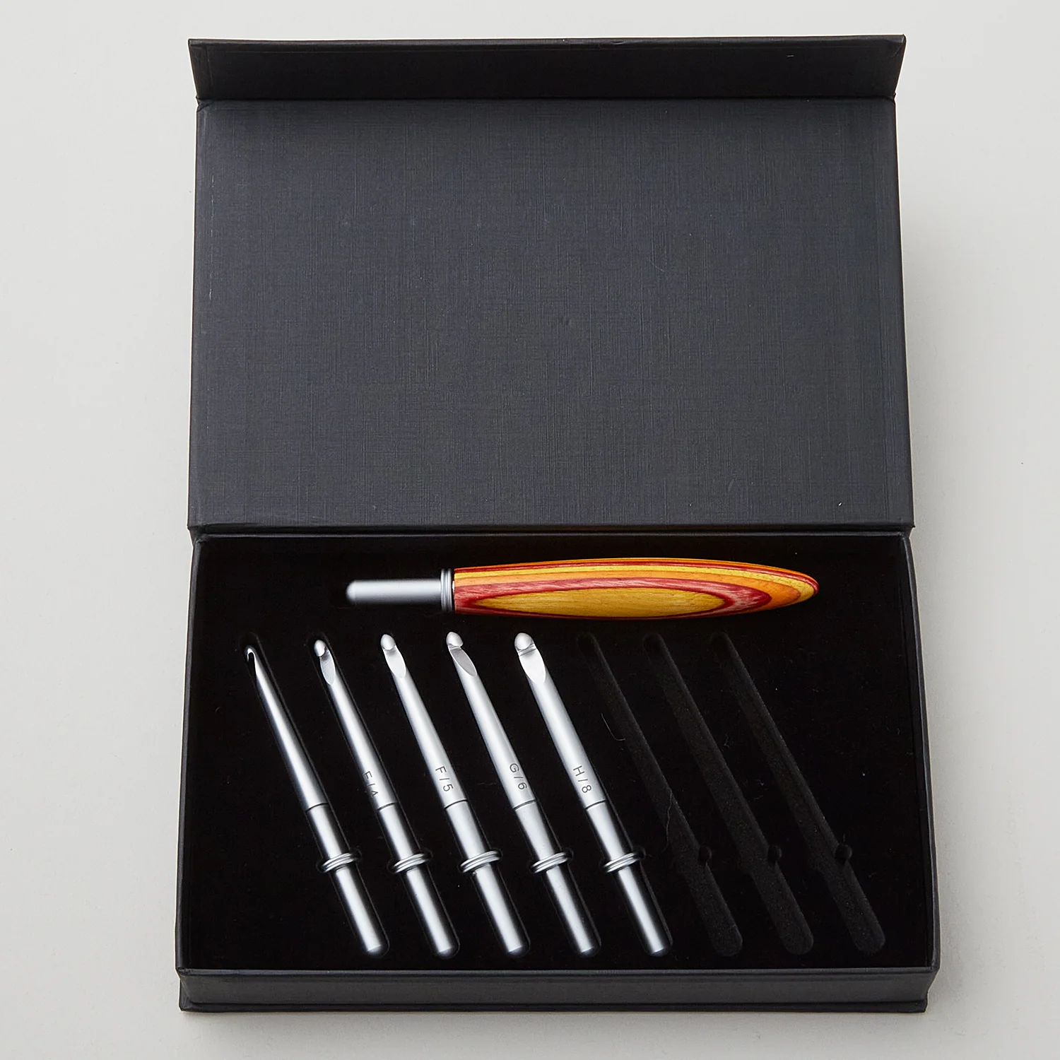 Sawyer Creek Artistry Interchangeable Crochet Hook Set - Tequila Sunrise/Slim - Image 3
