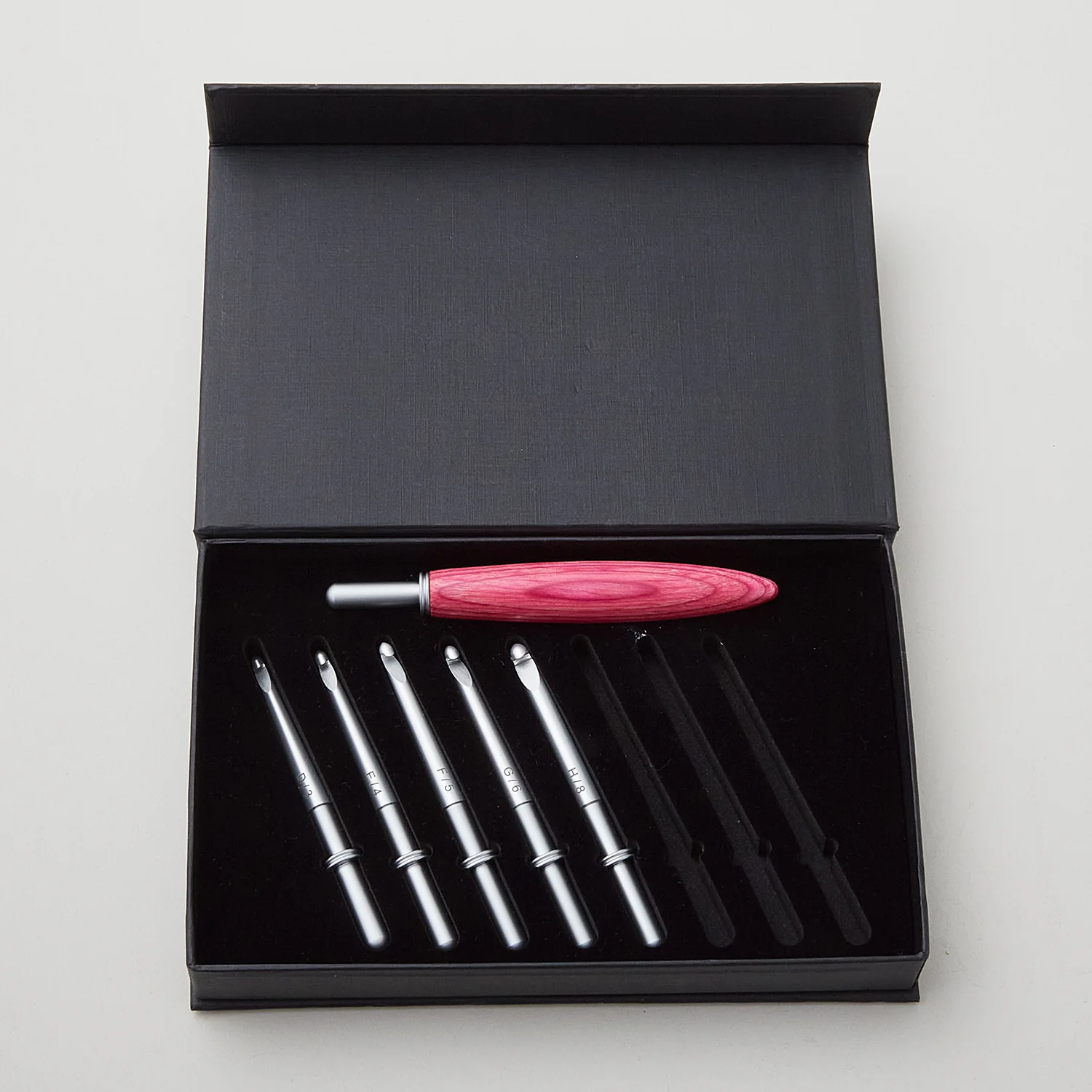 Sawyer Creek Artistry Interchangeable Crochet Hook Set - Pink/Slim - Image 3