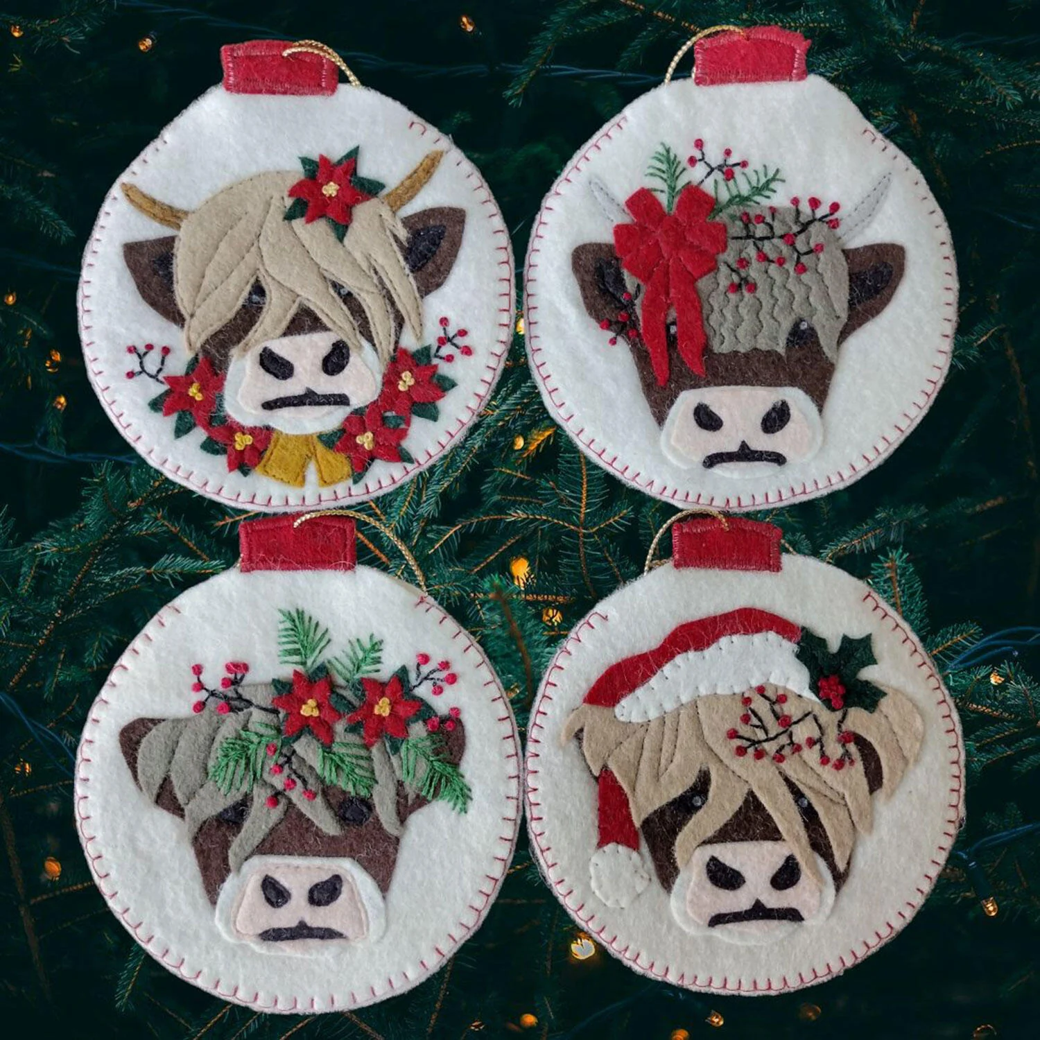 Christmas Cows Ornaments Kit