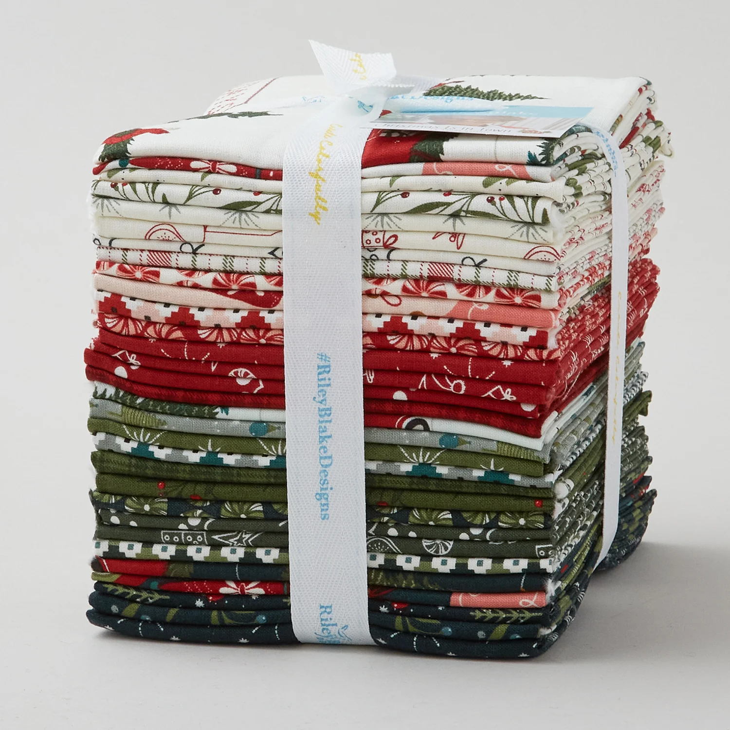 Christmas is in Town Fat Quarter Bundle - Image 2