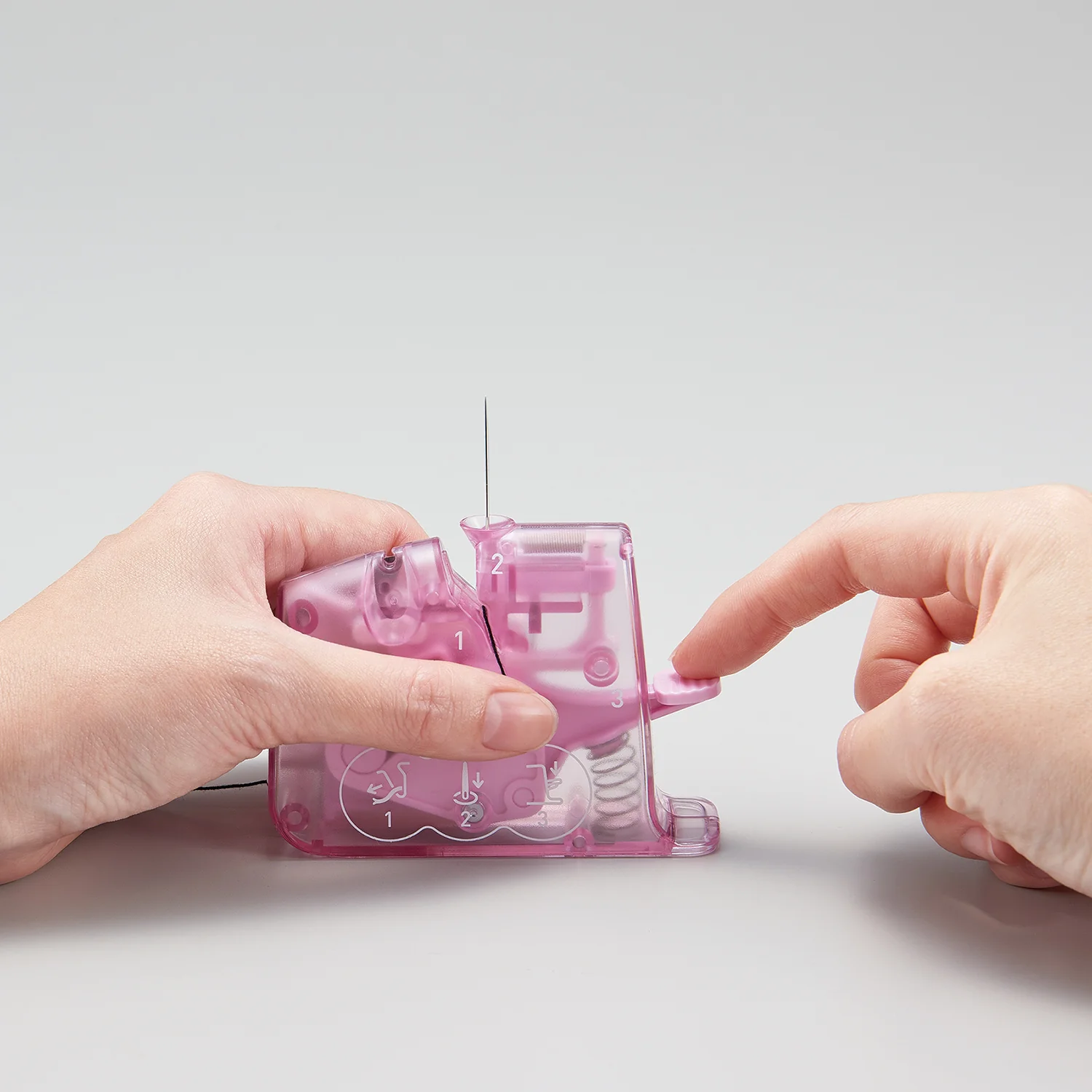 Clover Quick Desk Needle Threader - Image 3