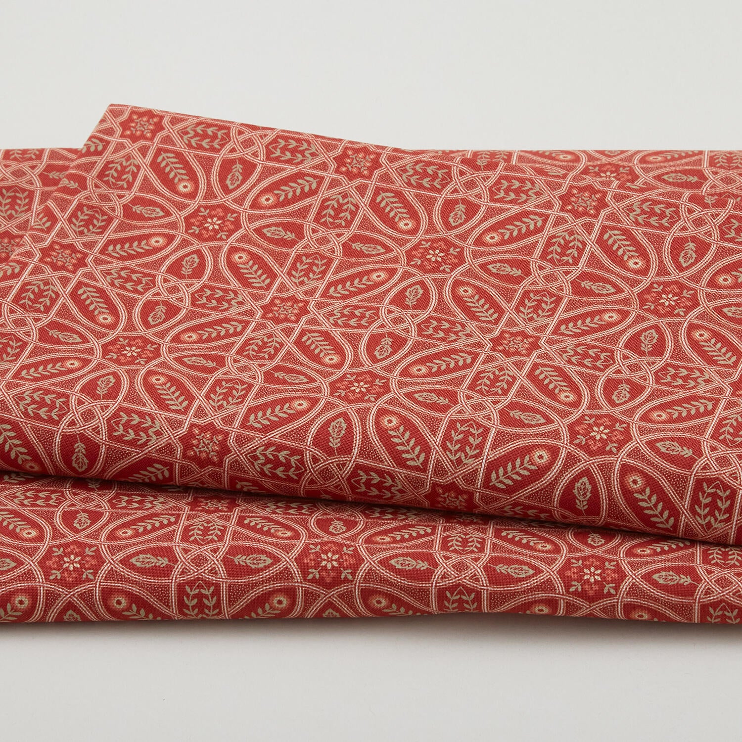 Cotswold Holiday - Brophy Trellis Wine 2 Yard Cut