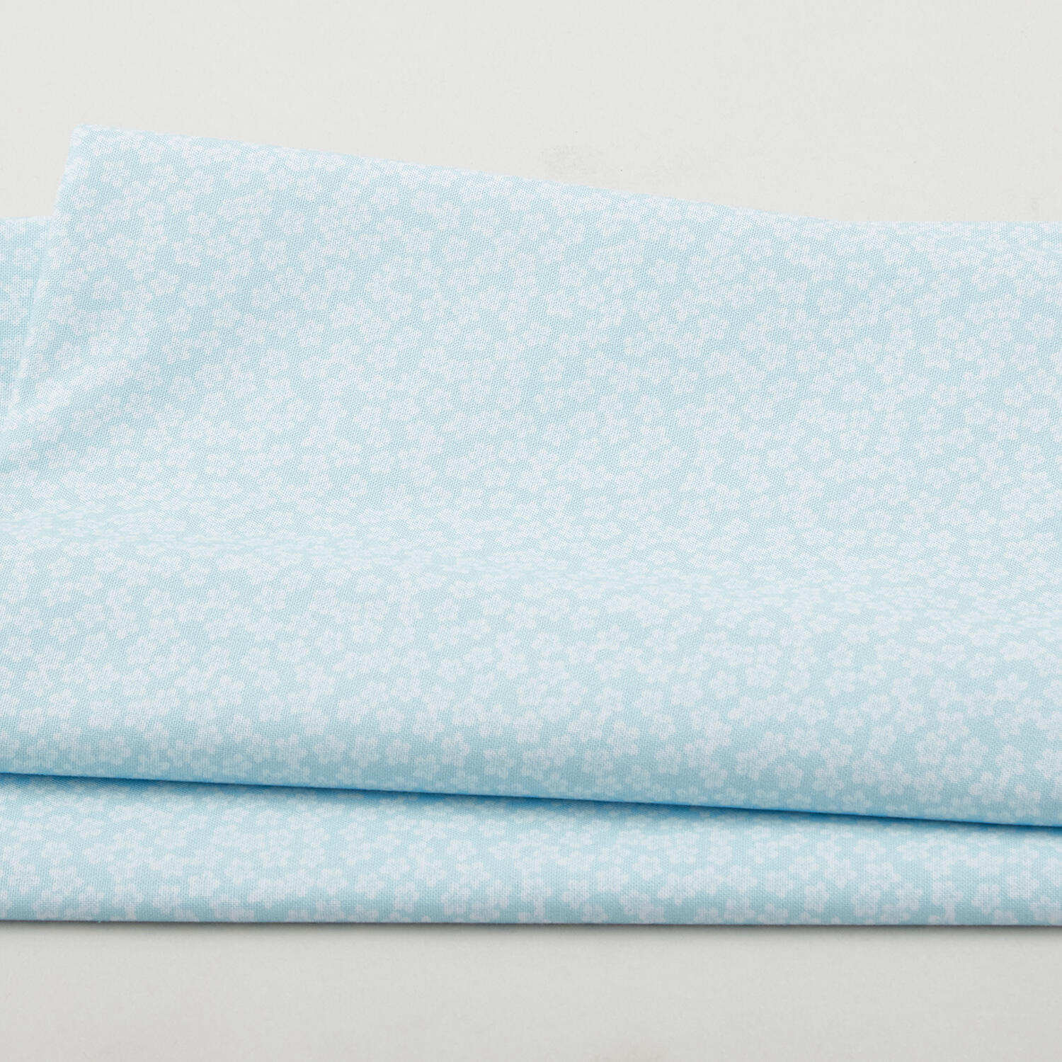 Cottage Charm Favorites - Simple Flowers Light Blue 2 Yard Cut