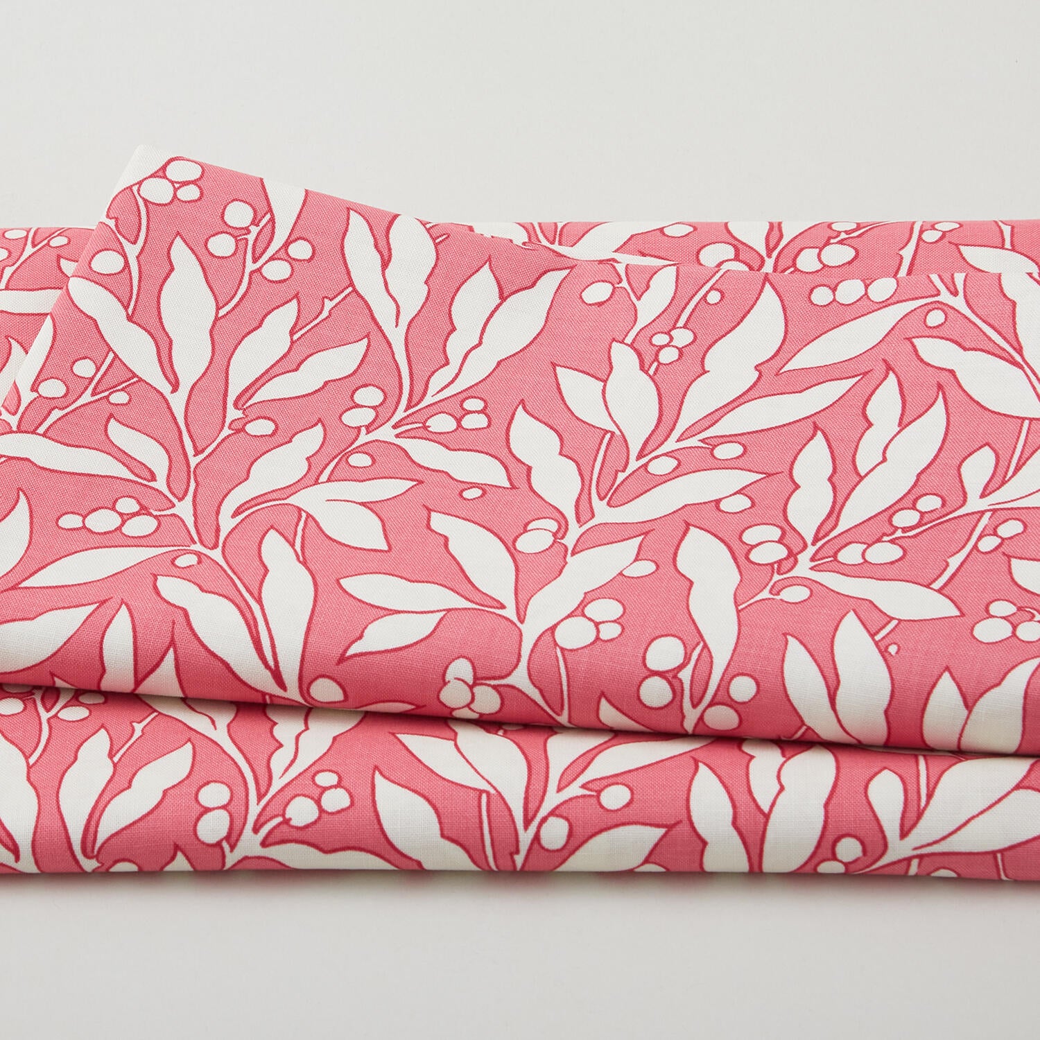 Cottage Garden - Leaf and Berry Pink 2 Yard Cut