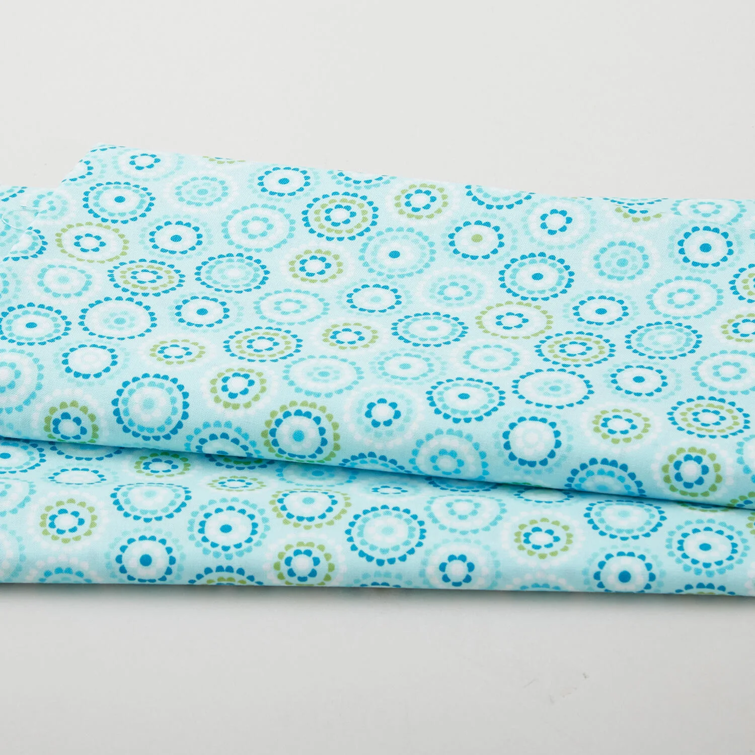 Daisy Up - Rings Turquoise 2 Yard Cut