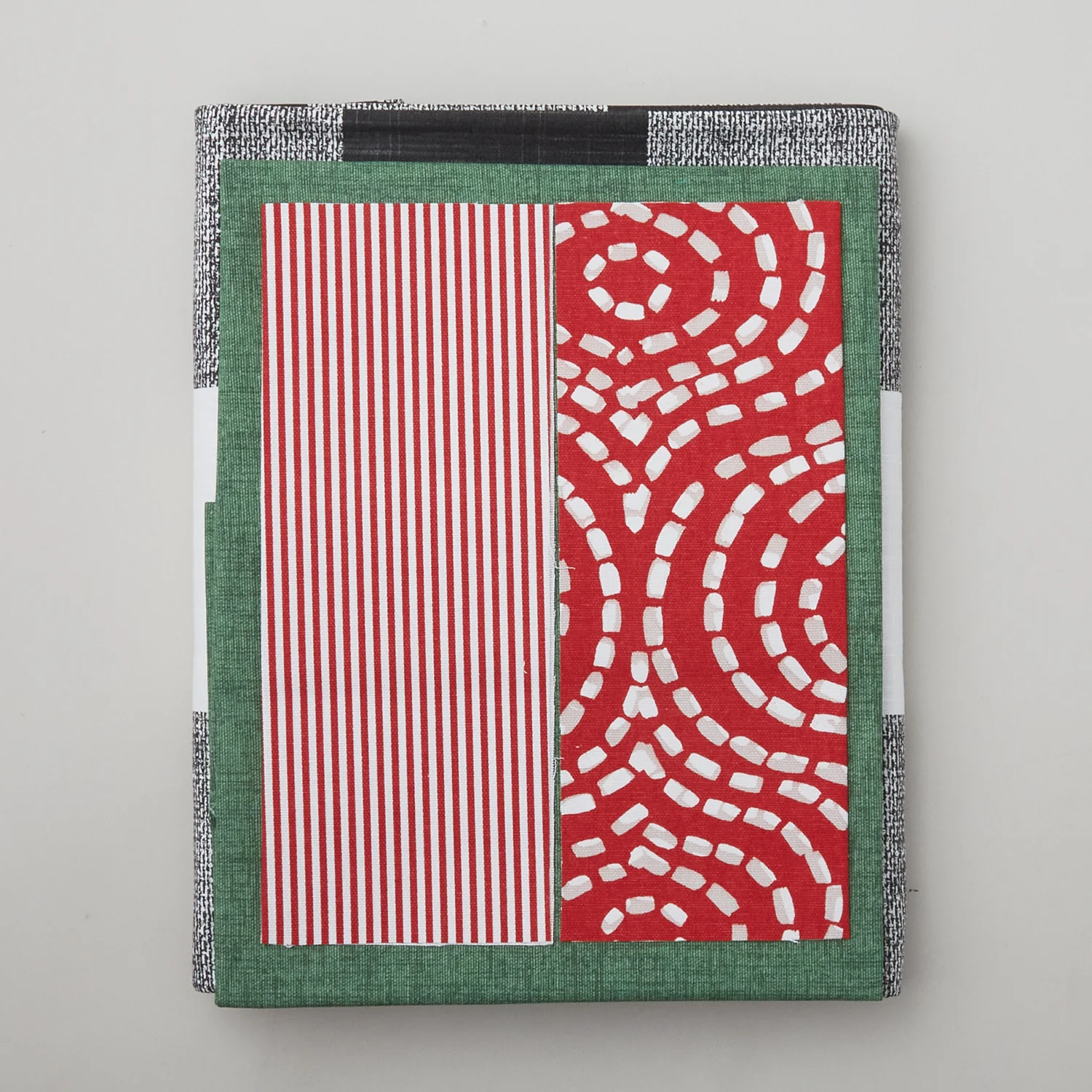 Deck the Holly Floor Canvas Kit - Image 2