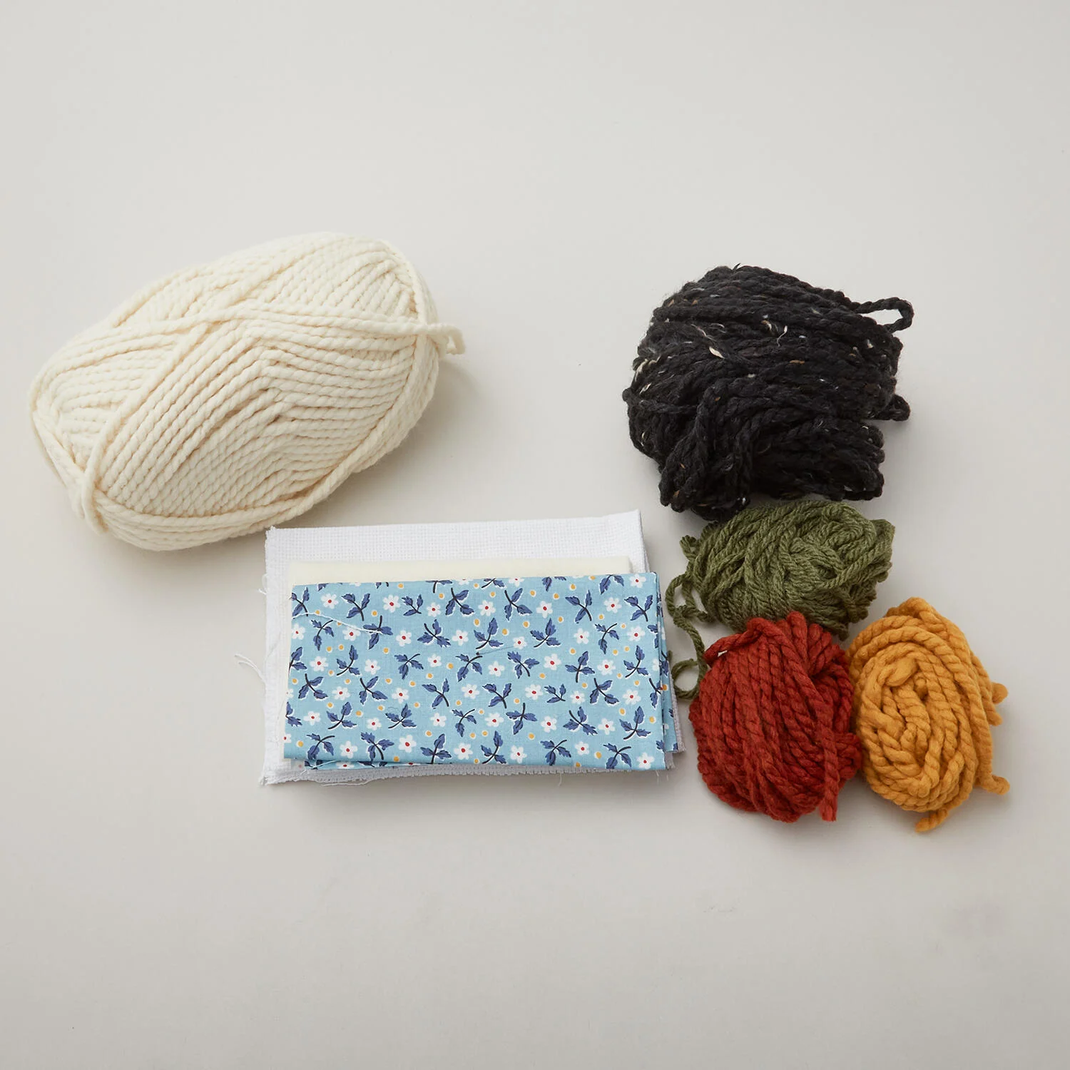 Fluff and Flowers Proddy And Punch Needle Pillow Kit - Image 2