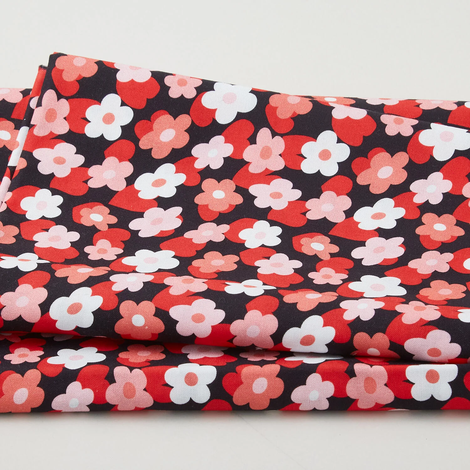 Garden of Love Favorites - Heart Floral Black 2 Yard Cut
