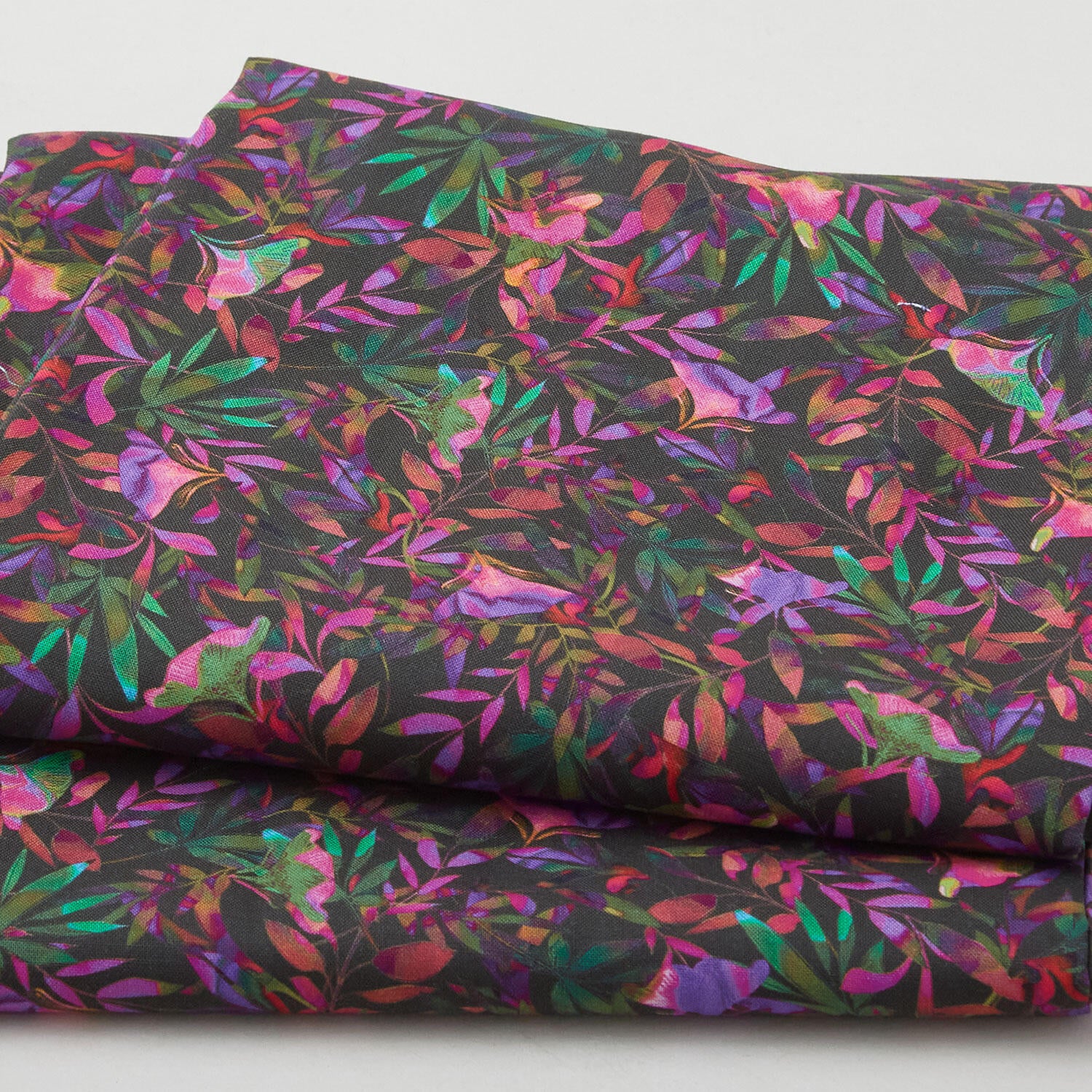 Giverny Favorites - Berry Leaves 2 Yard Cut