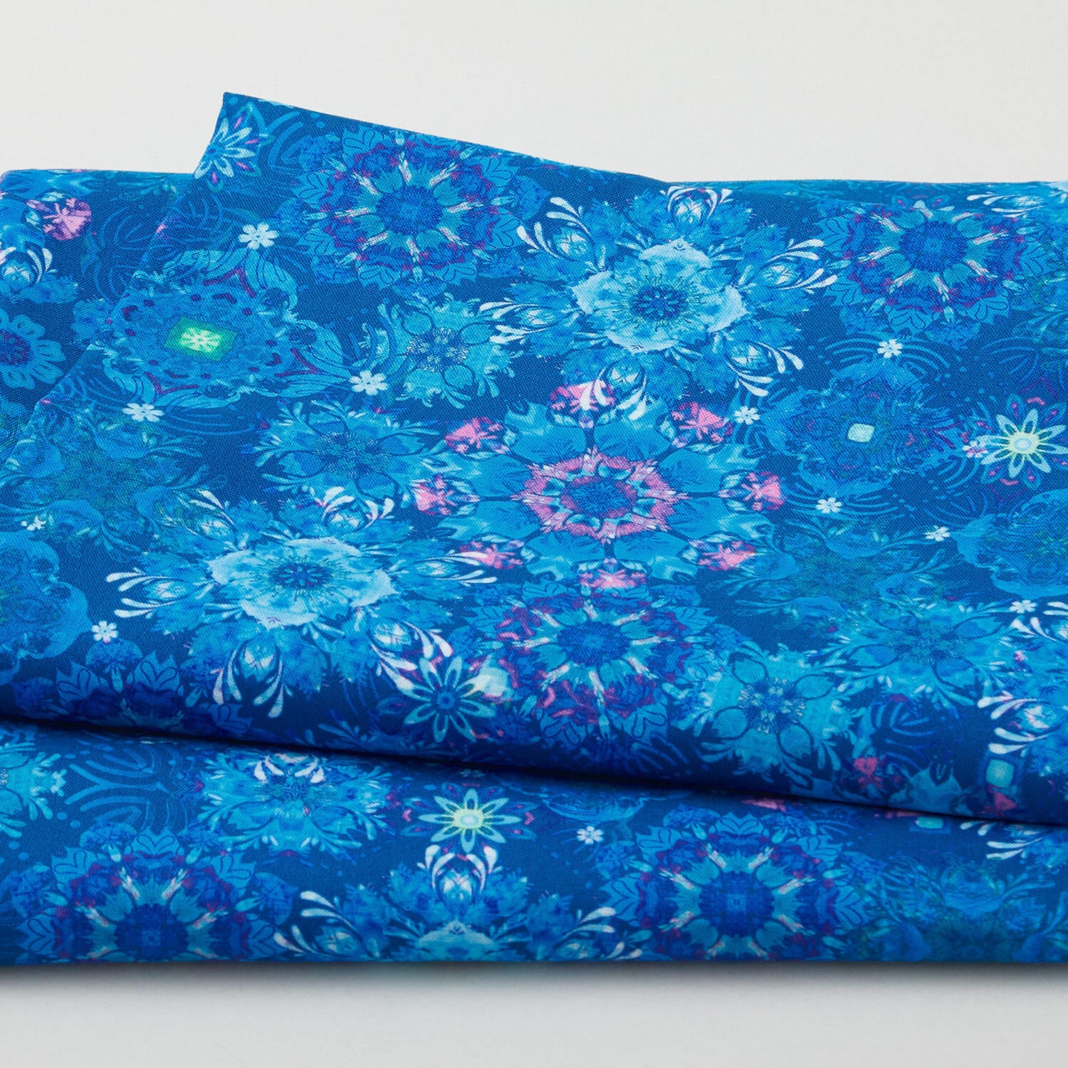 Giverny Favorites - Lake Medallion 2 Yard Cut