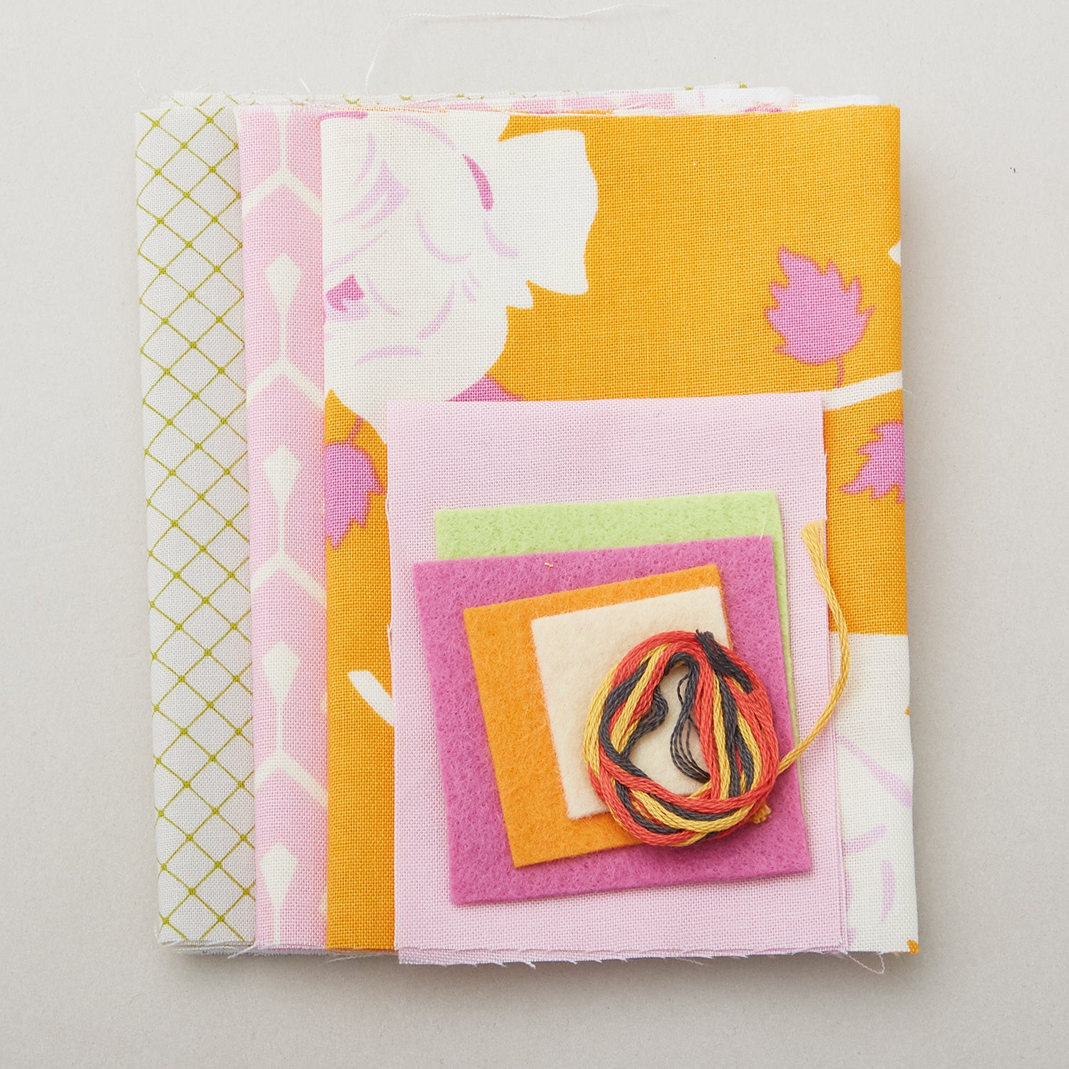 Henrietta Turtle Pincushion Fabric Kit - Silver - Image 2