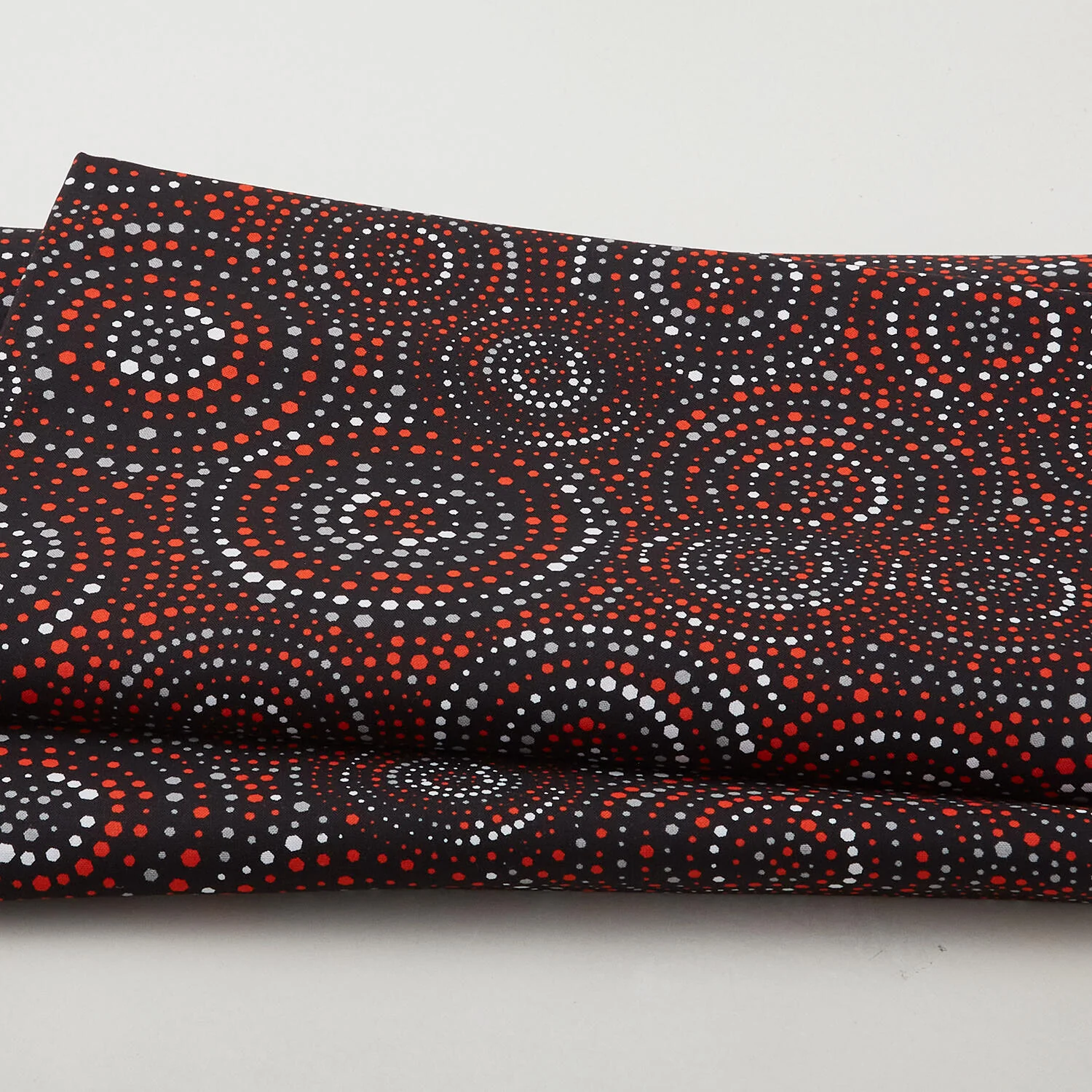 Hexi-Dots 108" - Concentric Hexi-dots Red/Black/White 3 Yard Cut