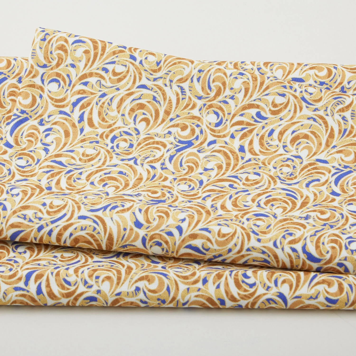 Hummingbird Haven Favorites - Cream Swirls 2 Yard Cut