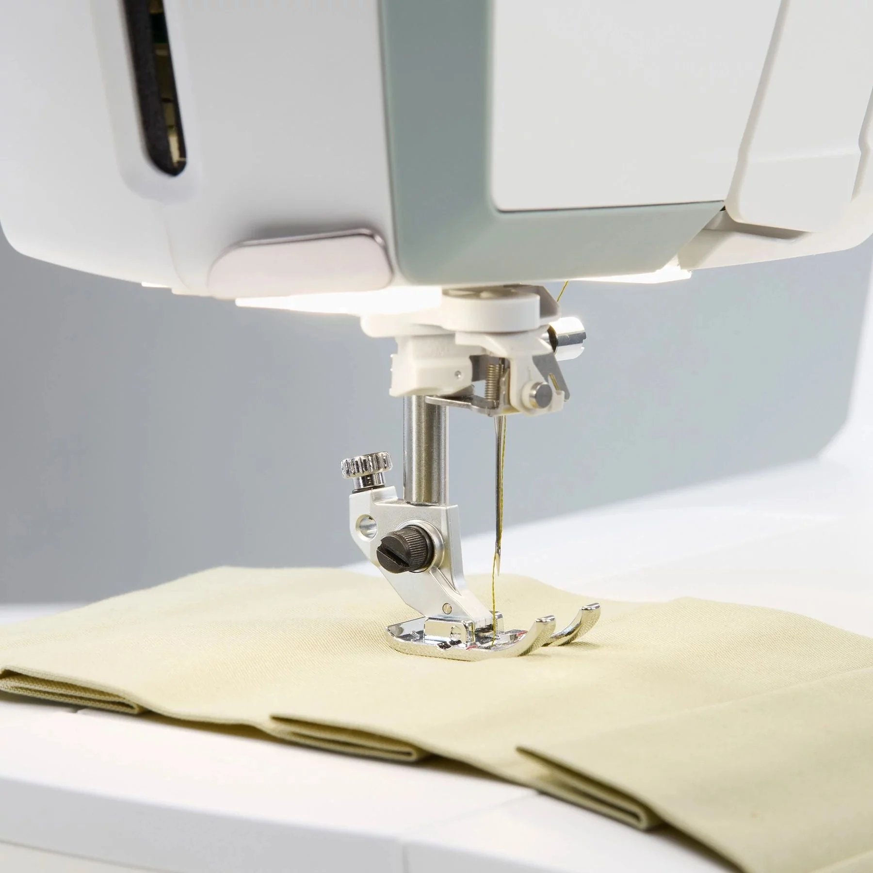 HUSQVARNA® VIKING® TOPAZ™ 55Q Sewing Machine - Image 7