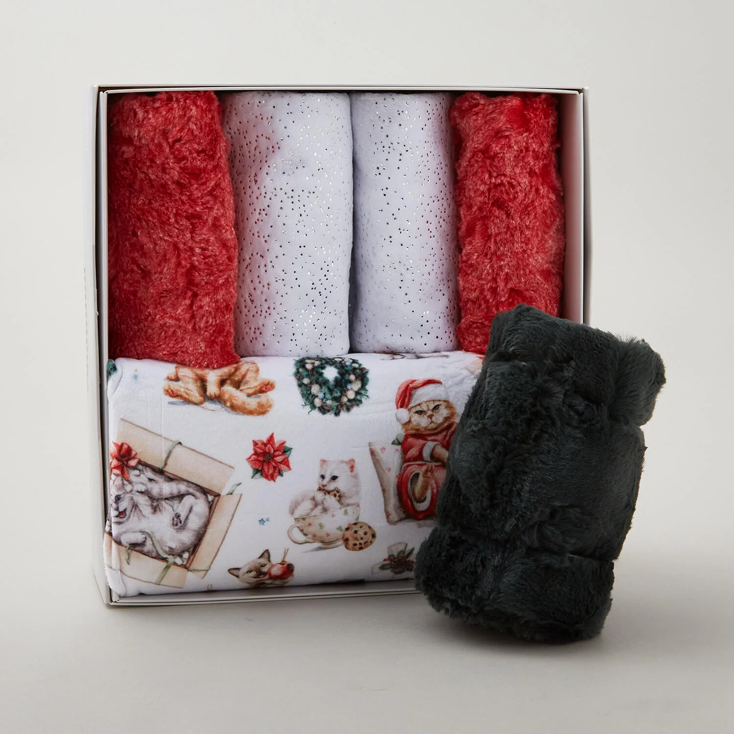 Jingle Paws Sensational Strips Cuddle Quilt Kit - Image 3