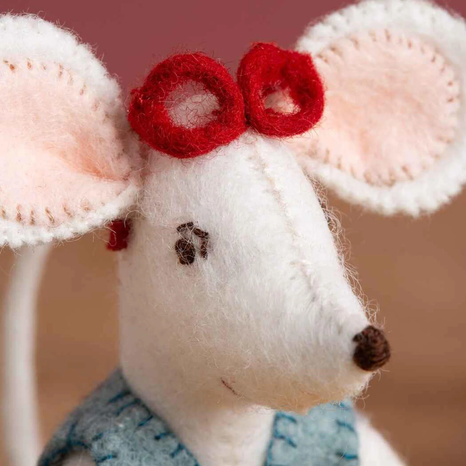 Little Mouse The Librarian Felt Craft Mini Kit - Image 4