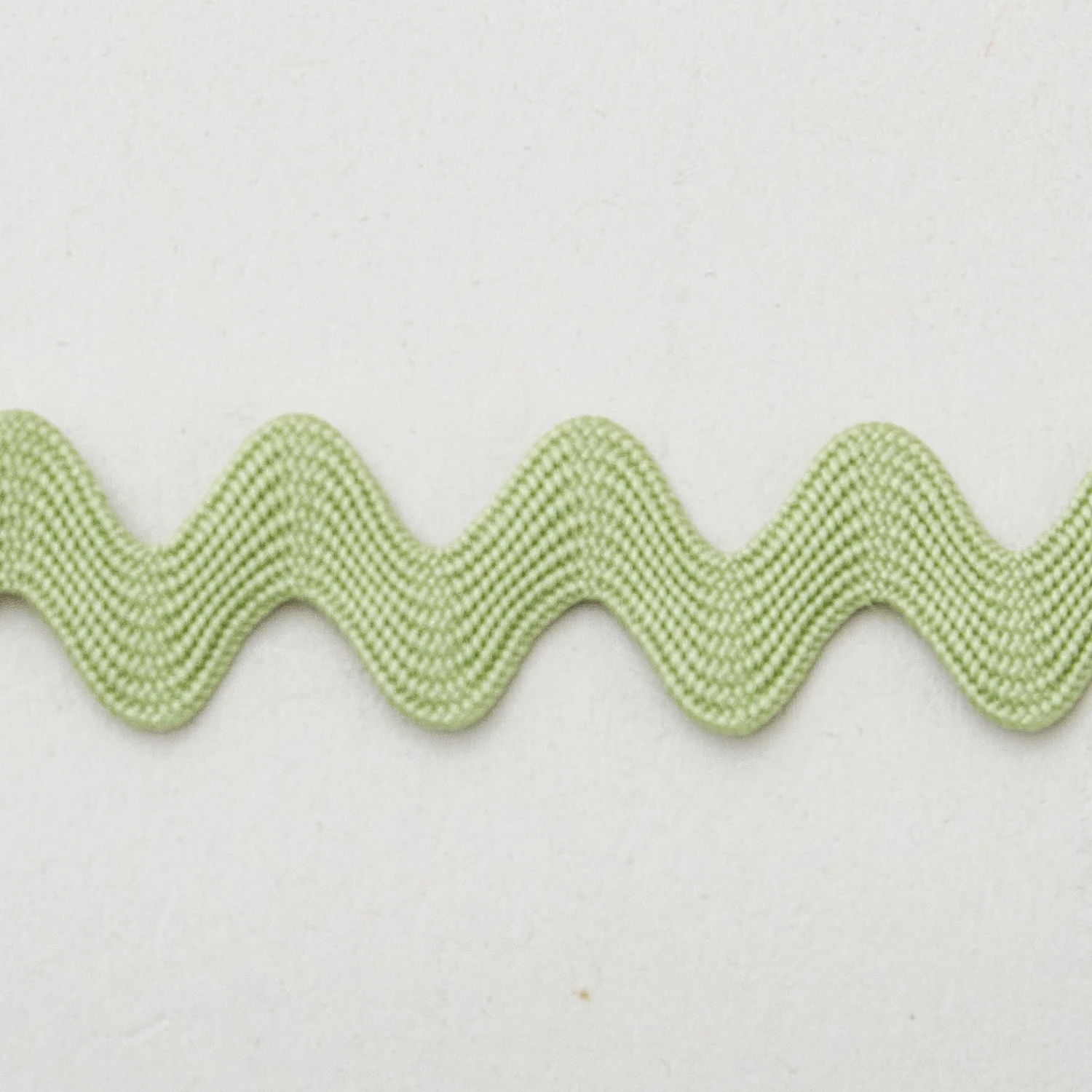 Lori Holt Vintage Ric Rac Large Trim - Lettuce 3/8"