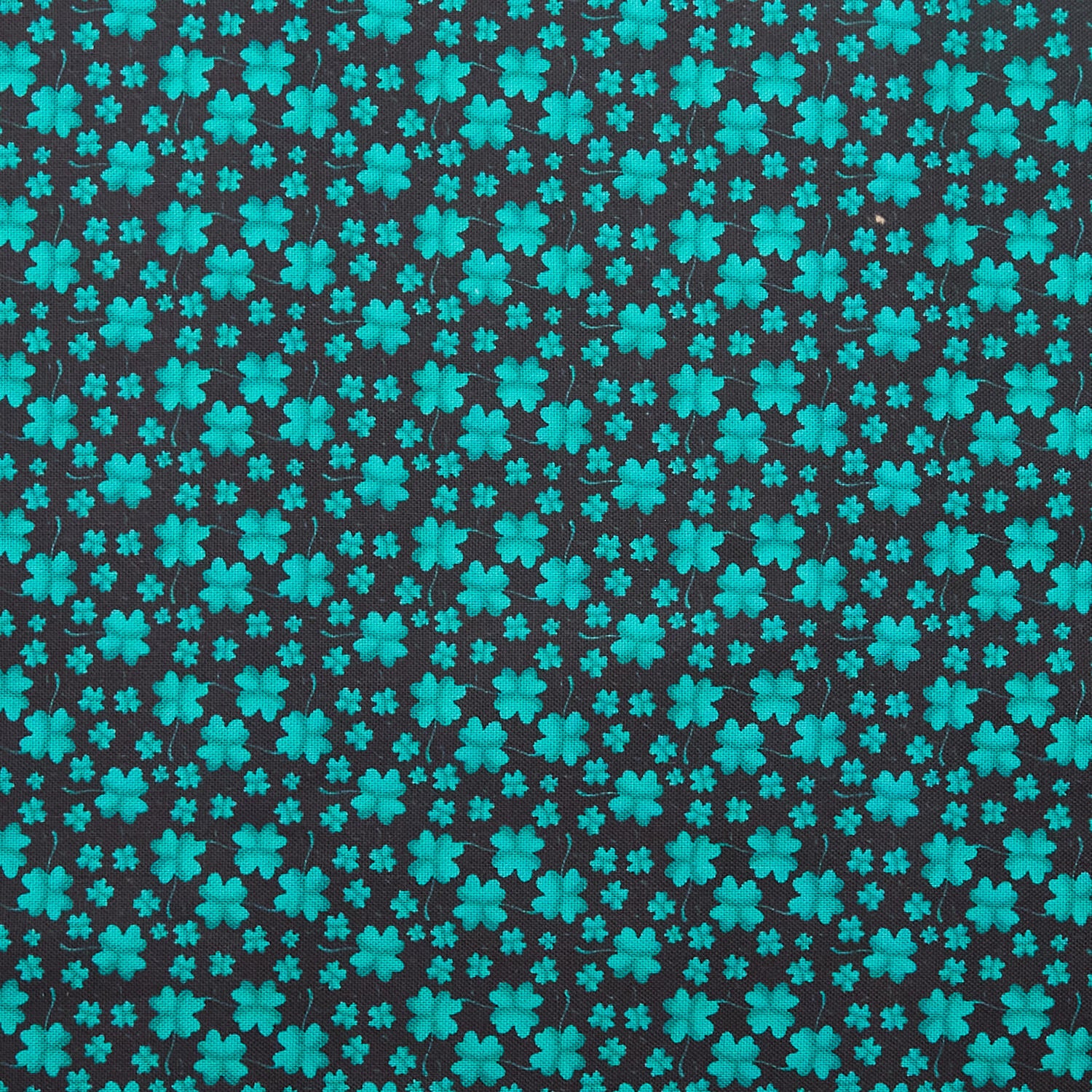 Luck of the Gnomes - Mini Clovers Black 2 Yard Cut - Image 2