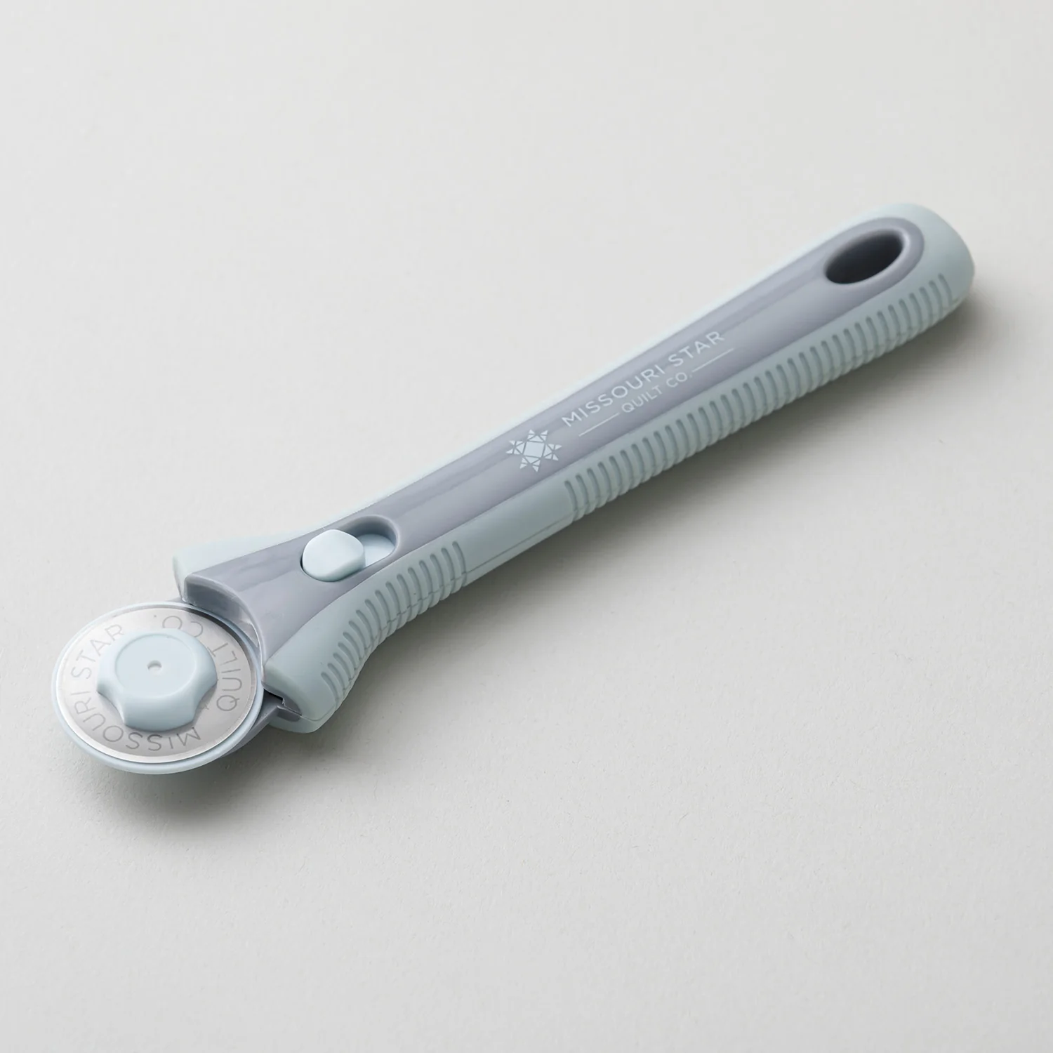 Missouri Star 28mm Rotary Cutter - Klara - Image 2