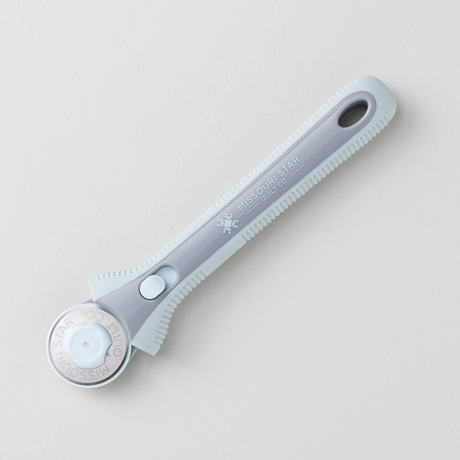 Missouri Star 28mm Rotary Cutter - Klara - Image 3