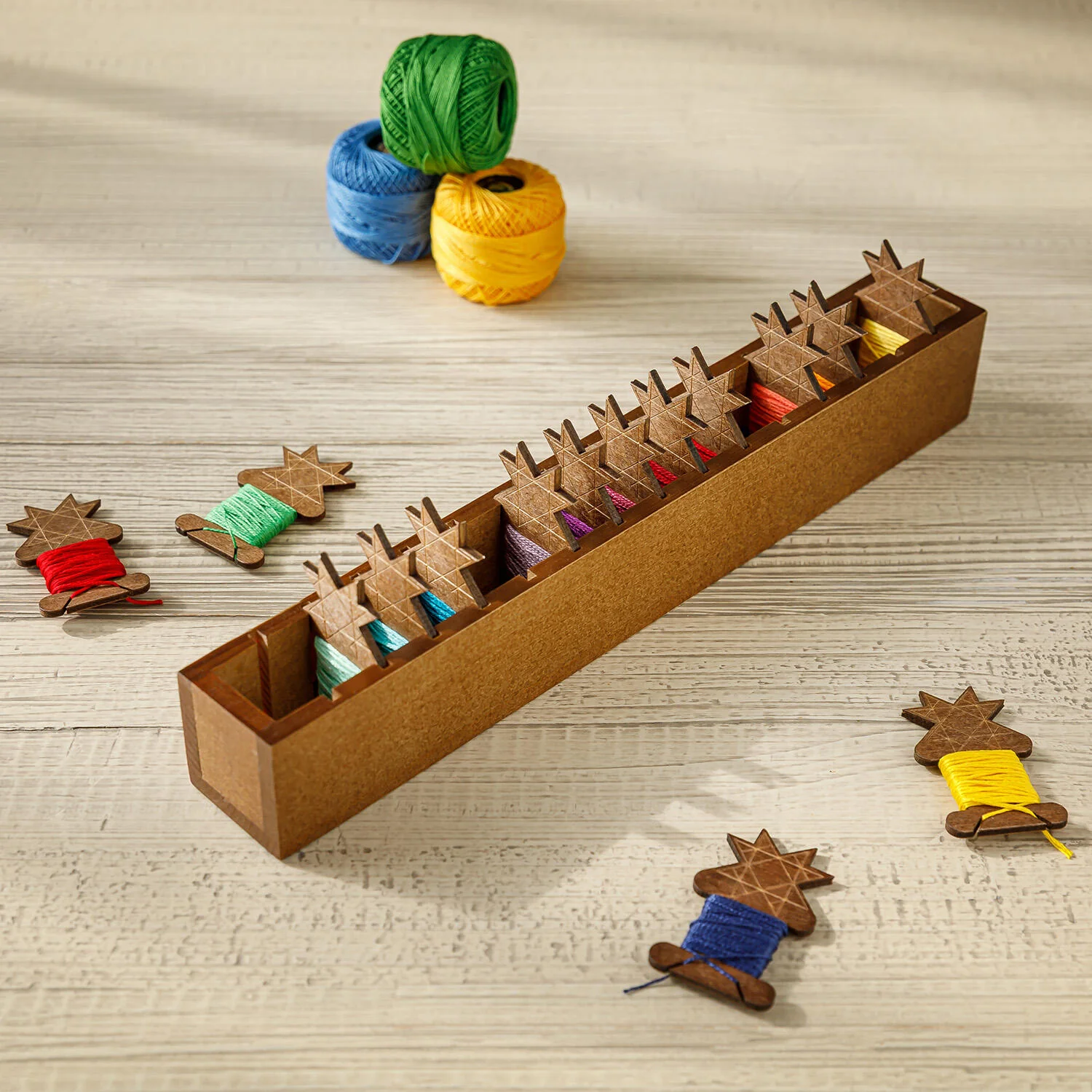 Missouri Star Floss Bobbins and Storage Box - Image 6