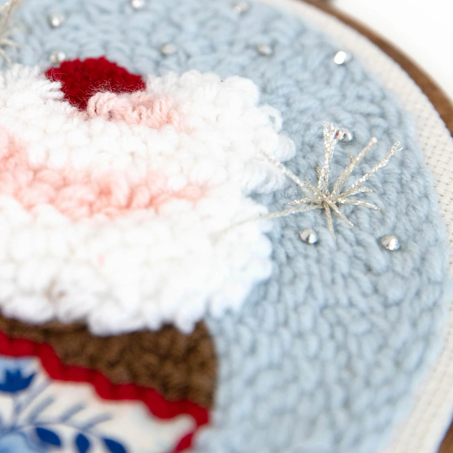 Patriotic Party Punch Needle Hoop Kit - Image 2