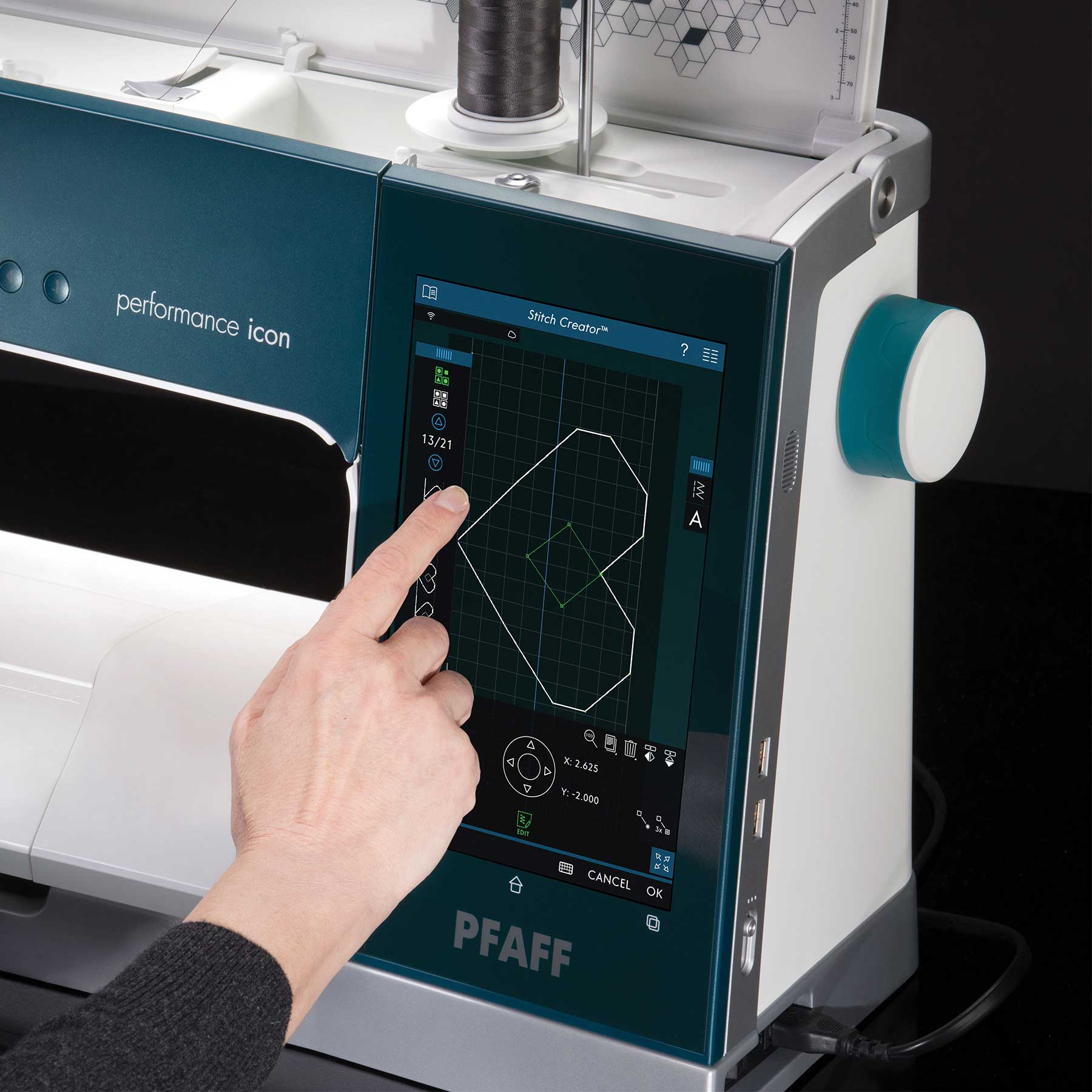 PFAFF® performance icon™ Sewing Machine - Image 8
