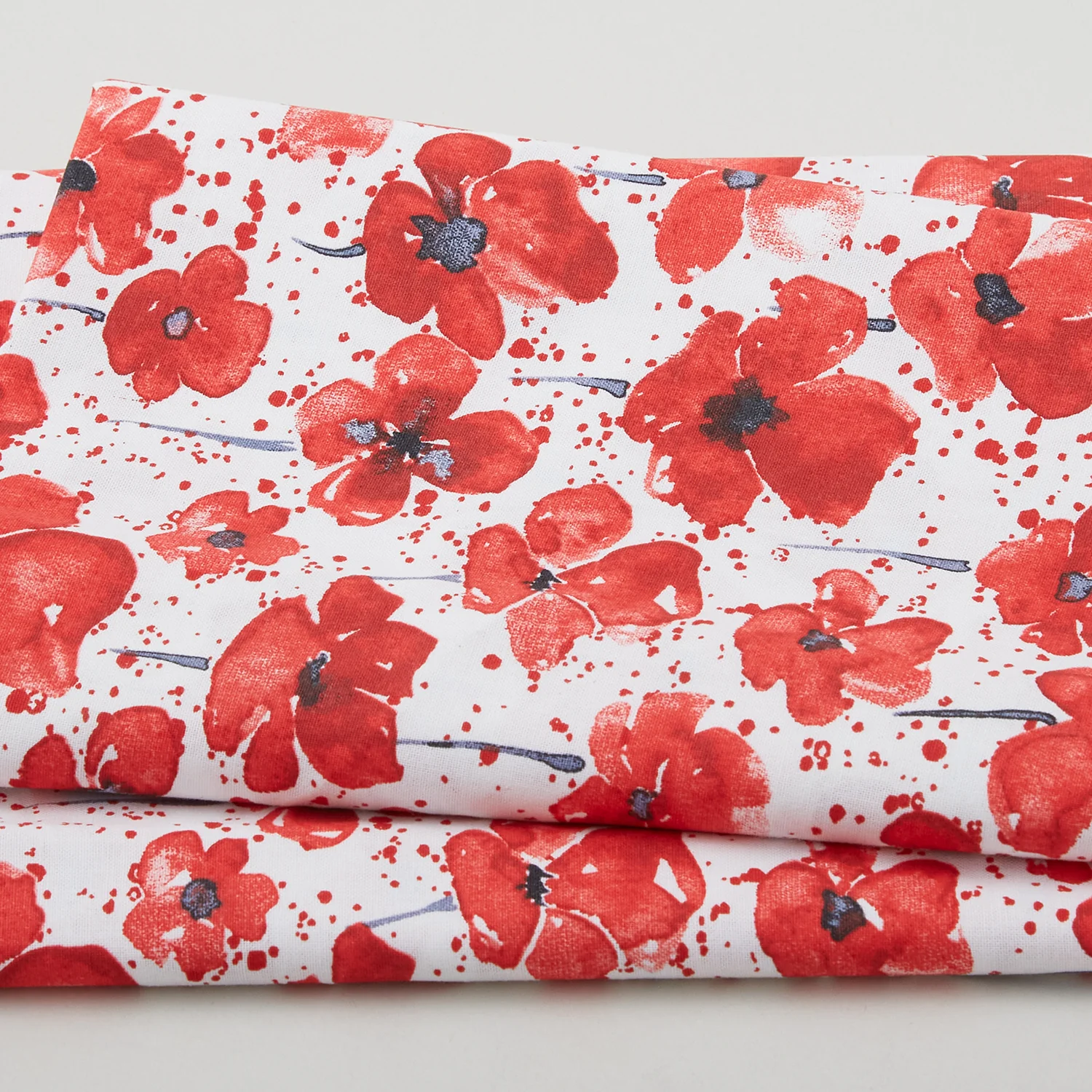 Pop of Red Favorites - Poppy White 2 Yard Cut