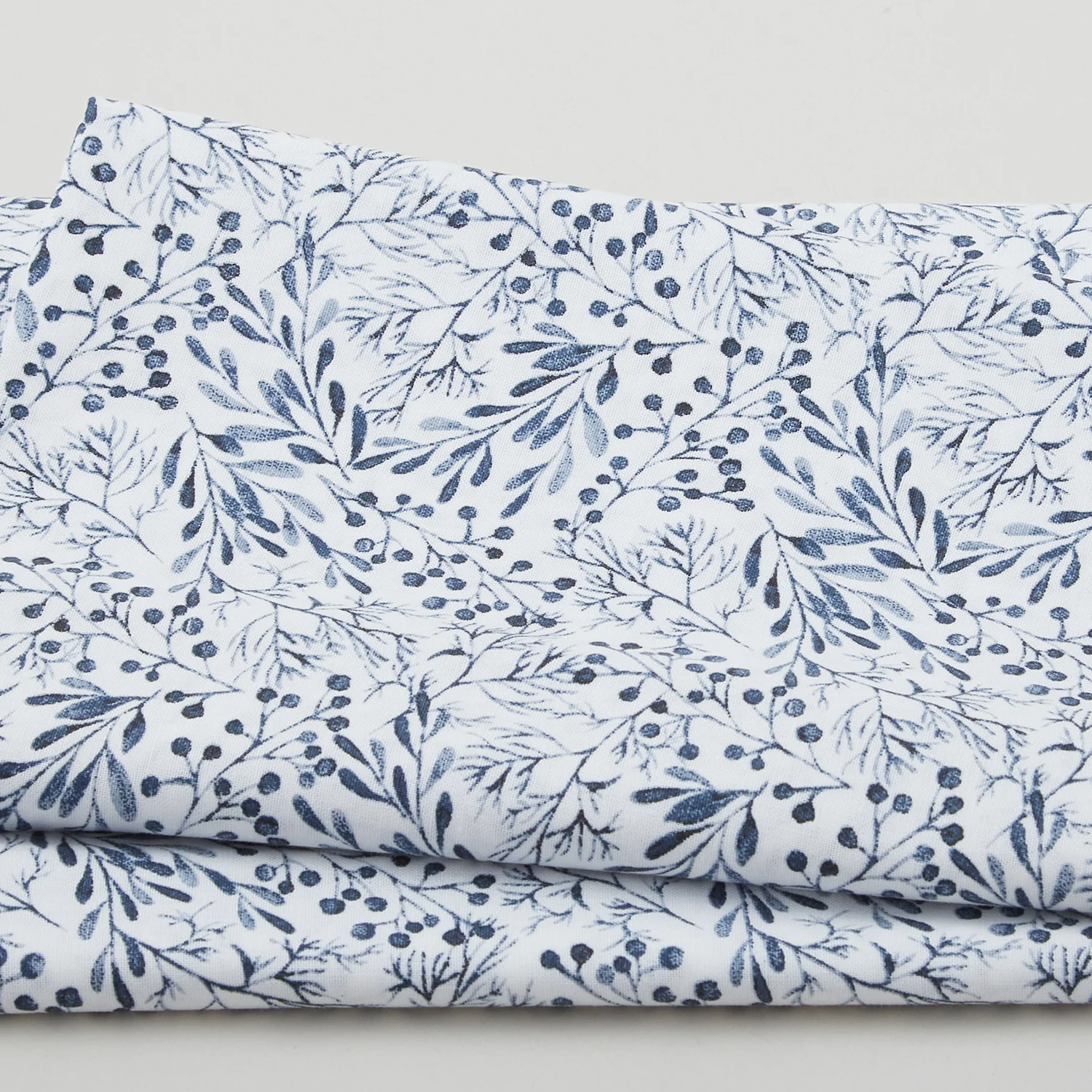 Pop of Red Favorites - Sprig White 2 Yard Cut
