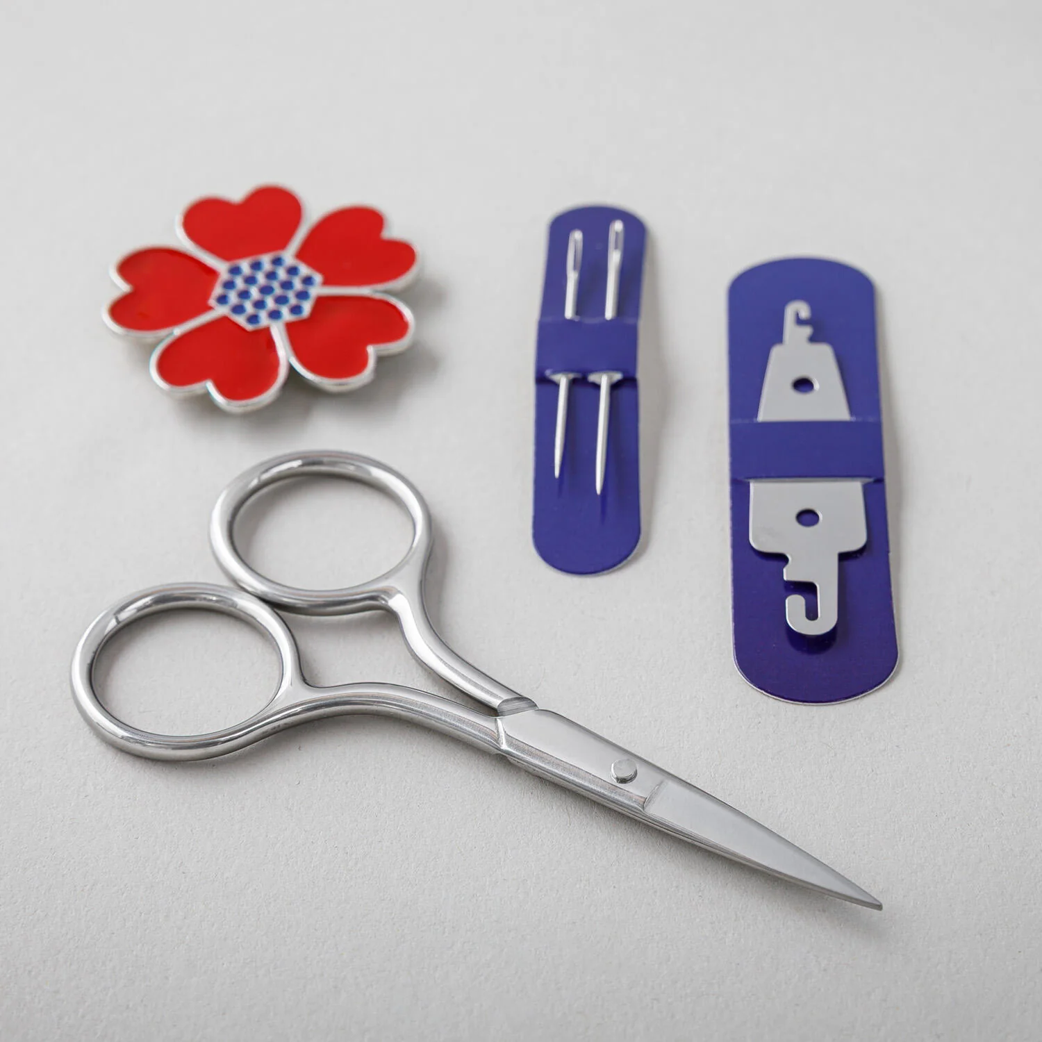 Red, White & Bloom Embroidery Kit - Image 5
