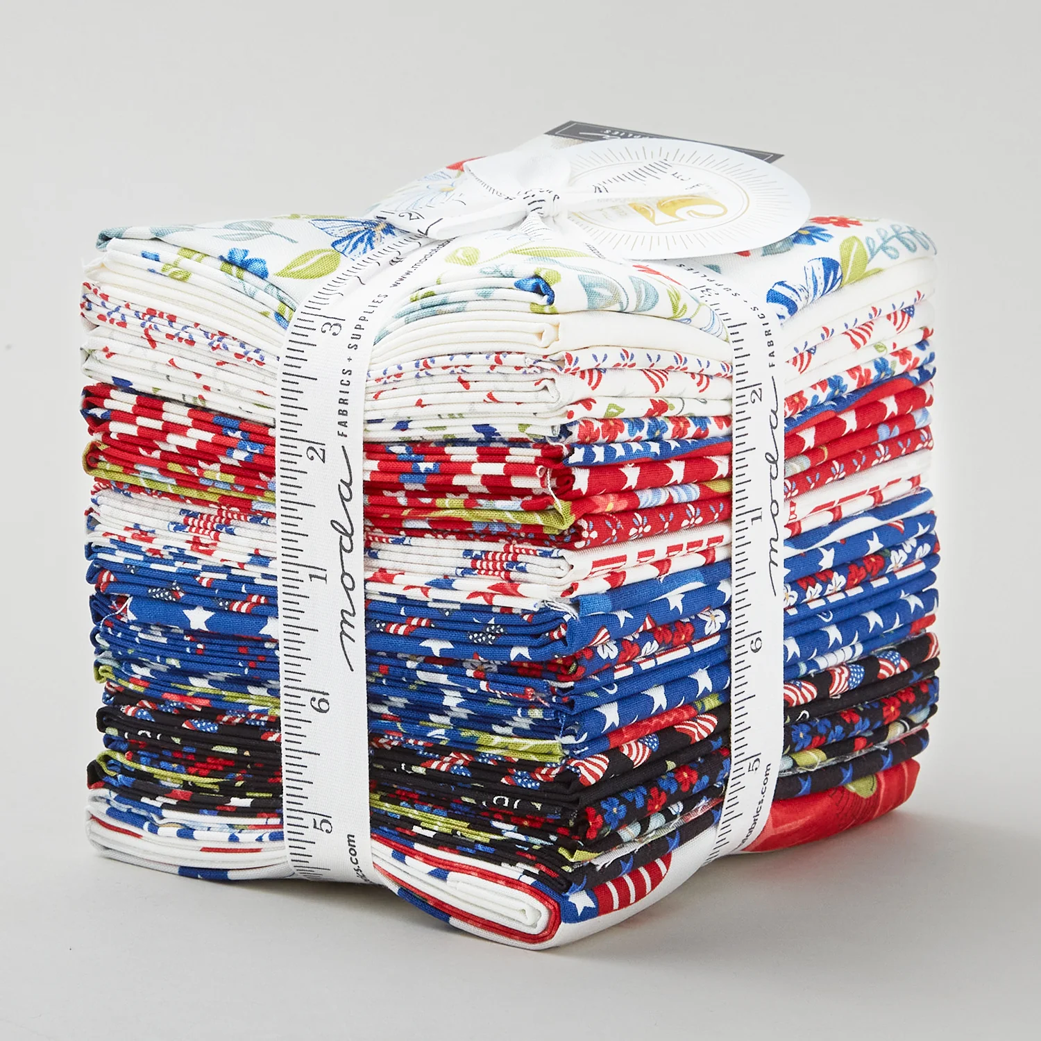 Red, White & Bloom Fat Quarter Bundle - Image 2