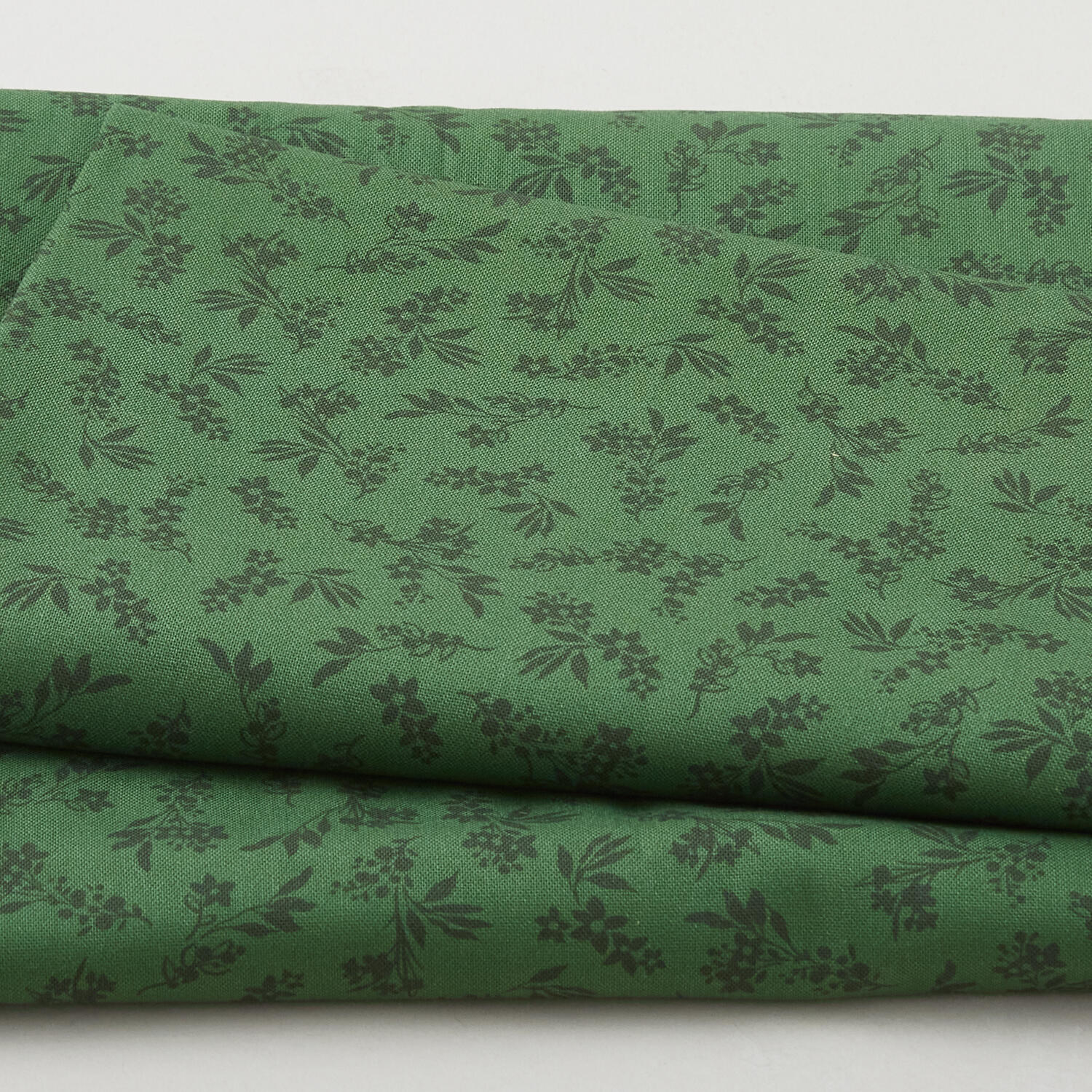 Ruby Fern Favorites - Pine Branches 2 Yard Cut