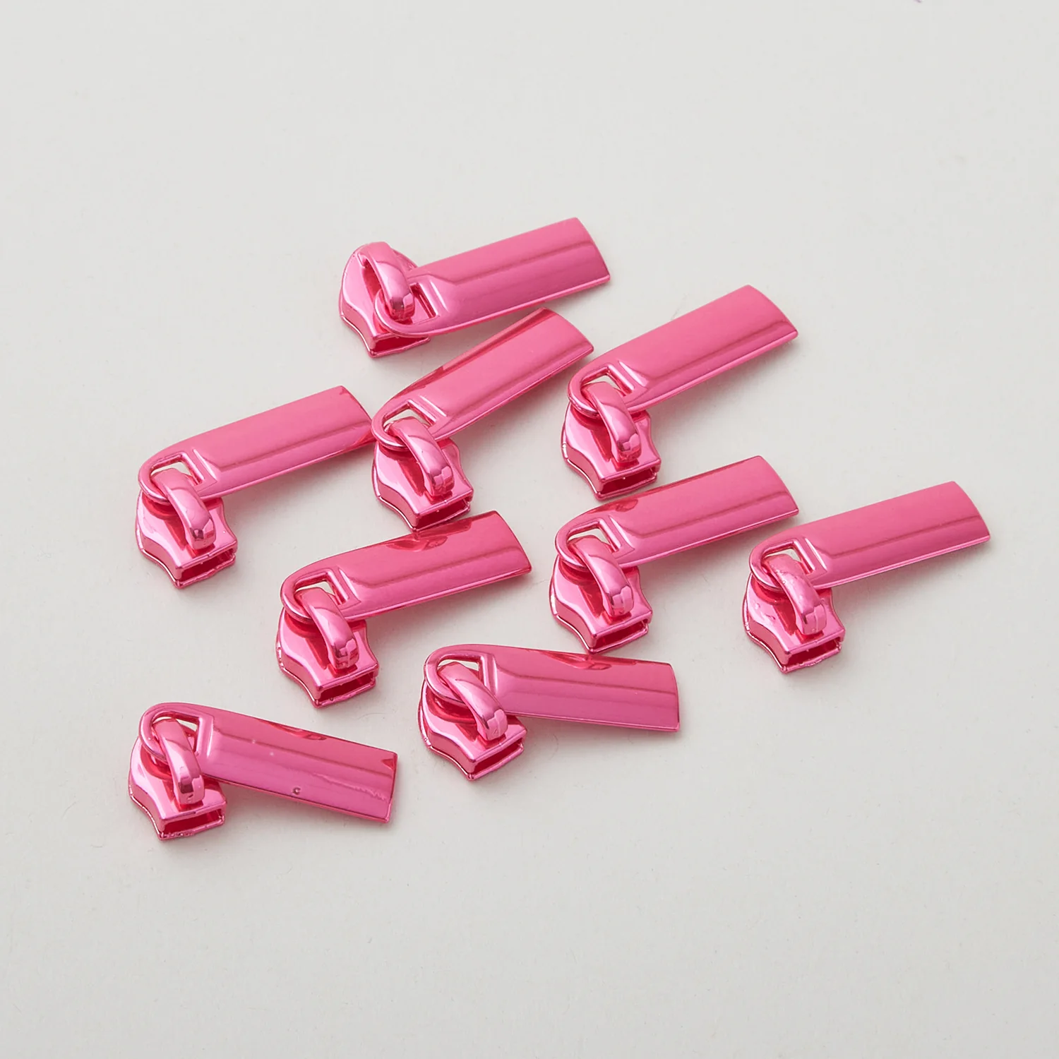 Sallie Tomato Tula Pink #5 Nylon Zipper Tape & Pulls - Navy with Pink Coil - Image 3