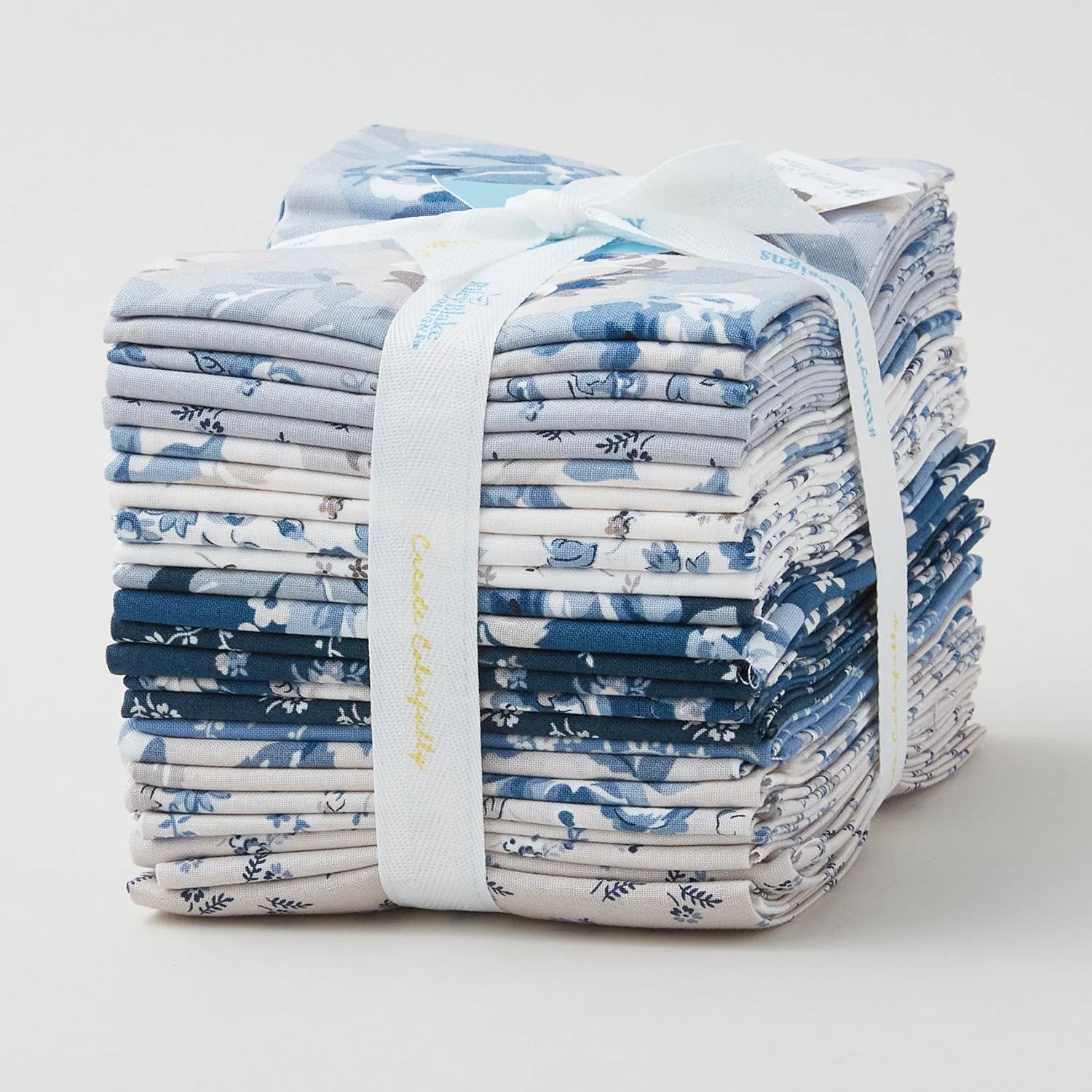 Serenity Blues Fat Quarter Bundle - Image 2