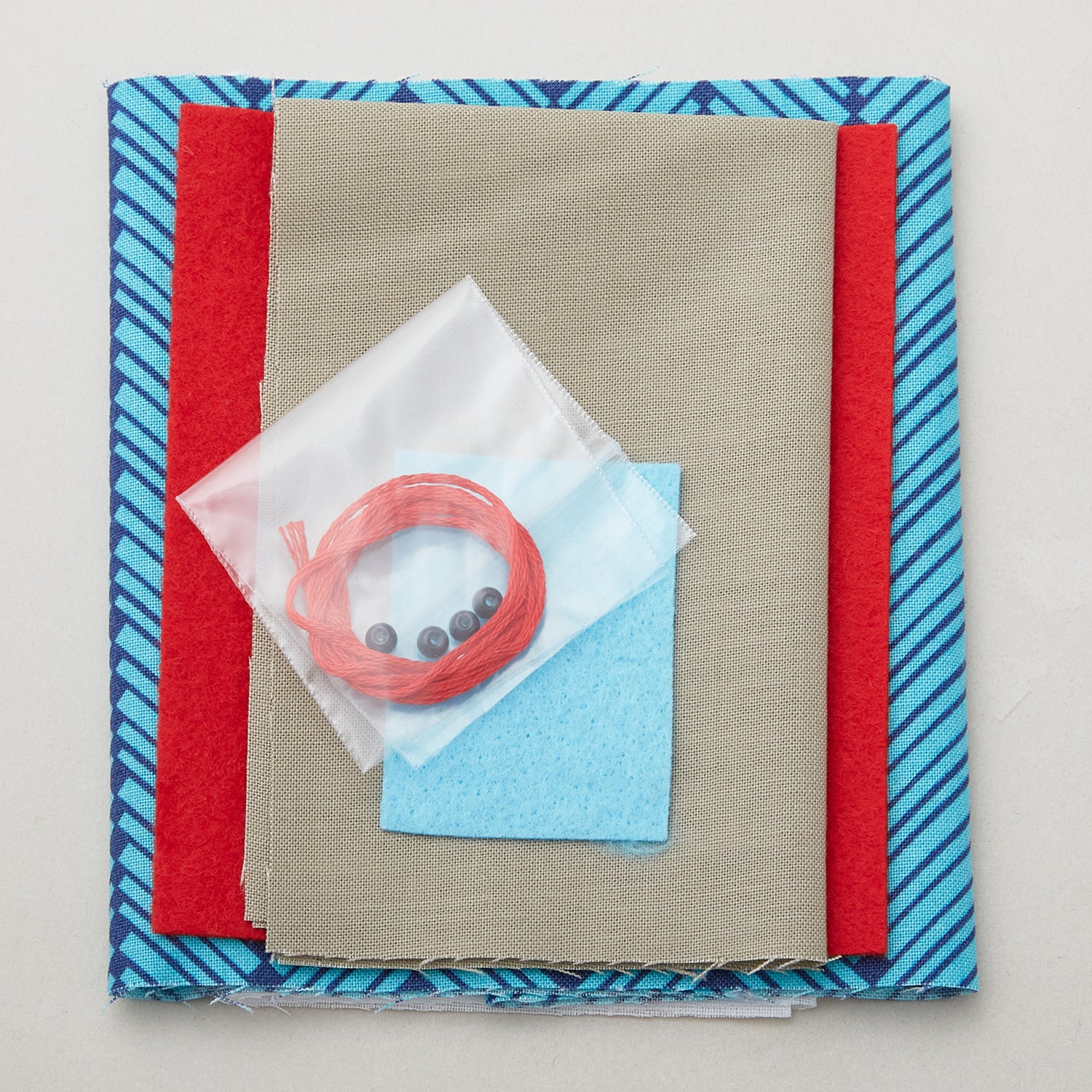 Seymour Spyhop Whale Pincushion Fabric Kit - Blue Whale - Image 2