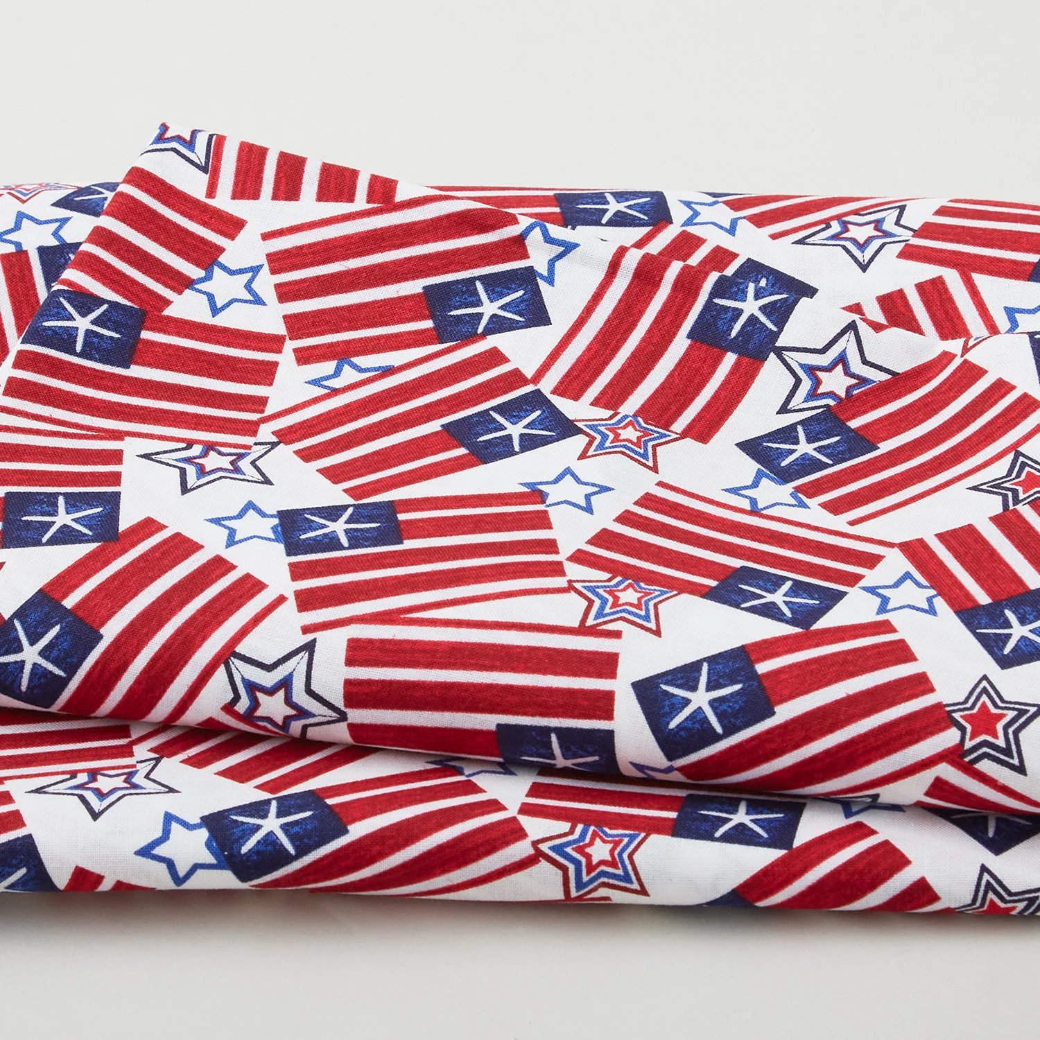 Star-Spangled Beach - Flags White 2 Yard Cut