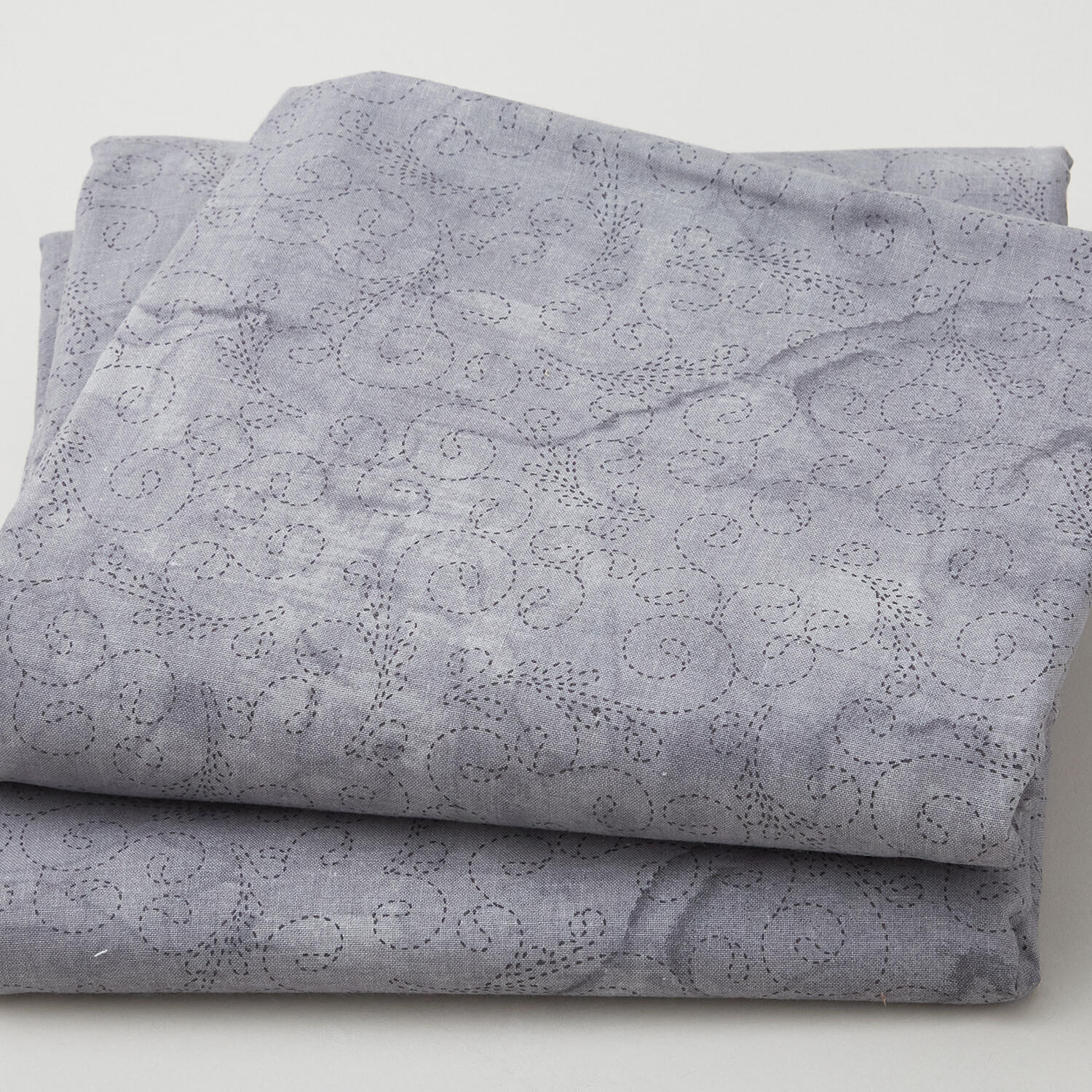 Stitch - Meandering Stitch Gray 108" Wide 3 Yard Cut