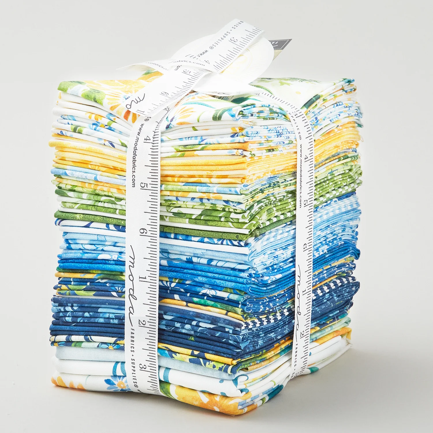 Sunshine and Blue Skies Fat Quarter Bundle - Image 2